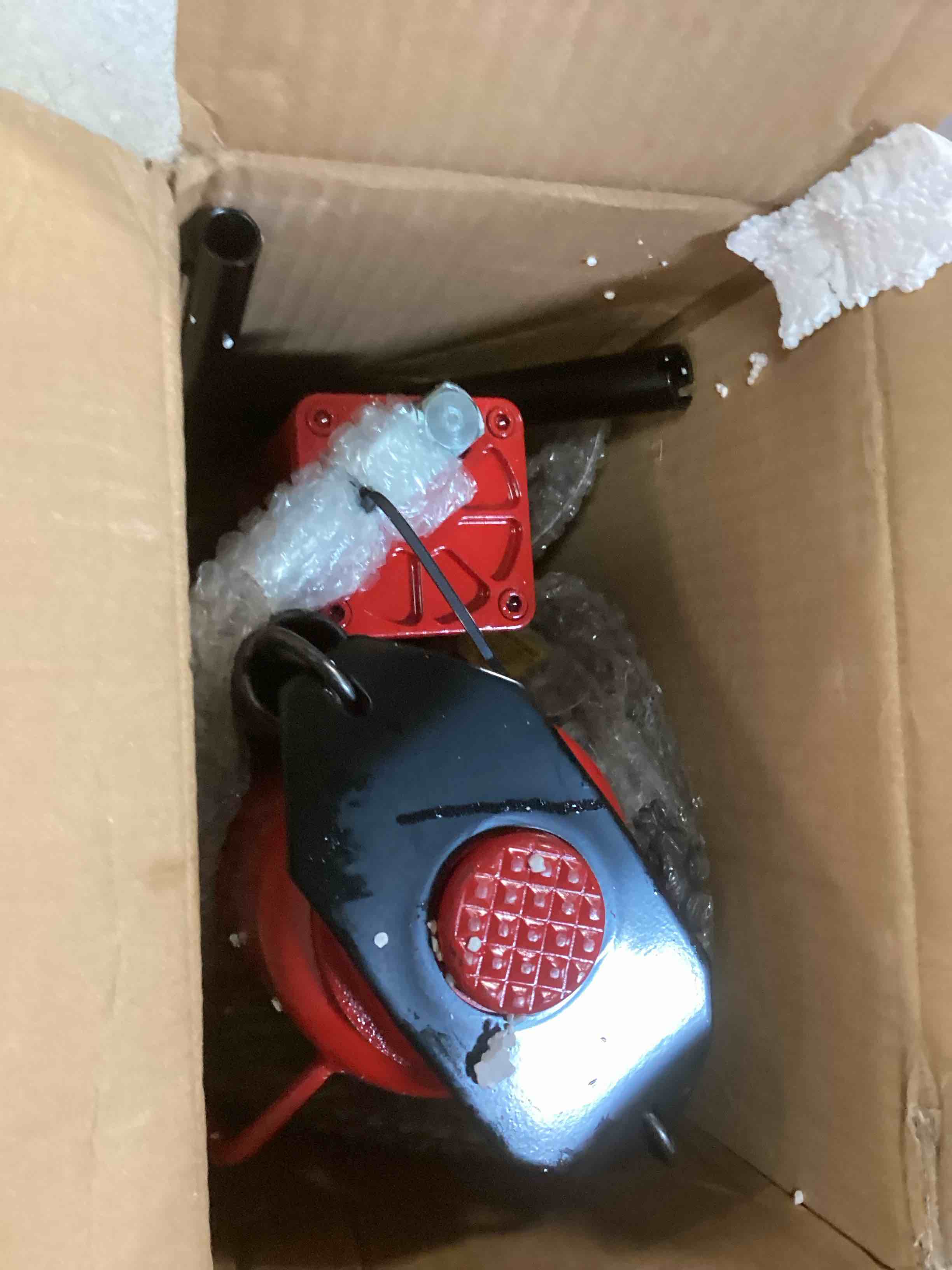 https://s3.amazonaws.com/lotting-images-prod/bidfta/PPE2122578_1735913035218.jpeg