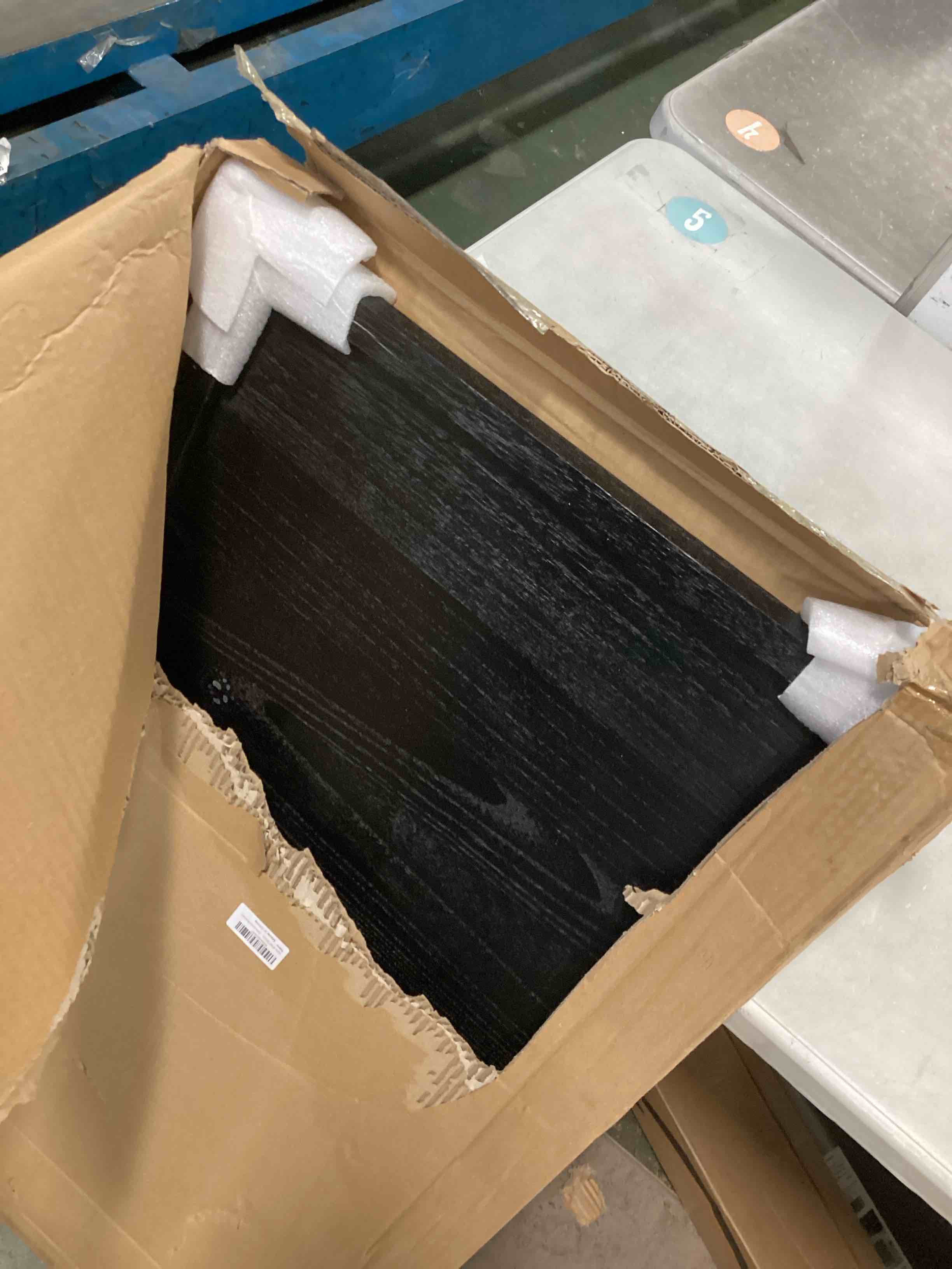 https://s3.amazonaws.com/lotting-images-prod/bidfta/PPE2123008_1736427743691.jpeg