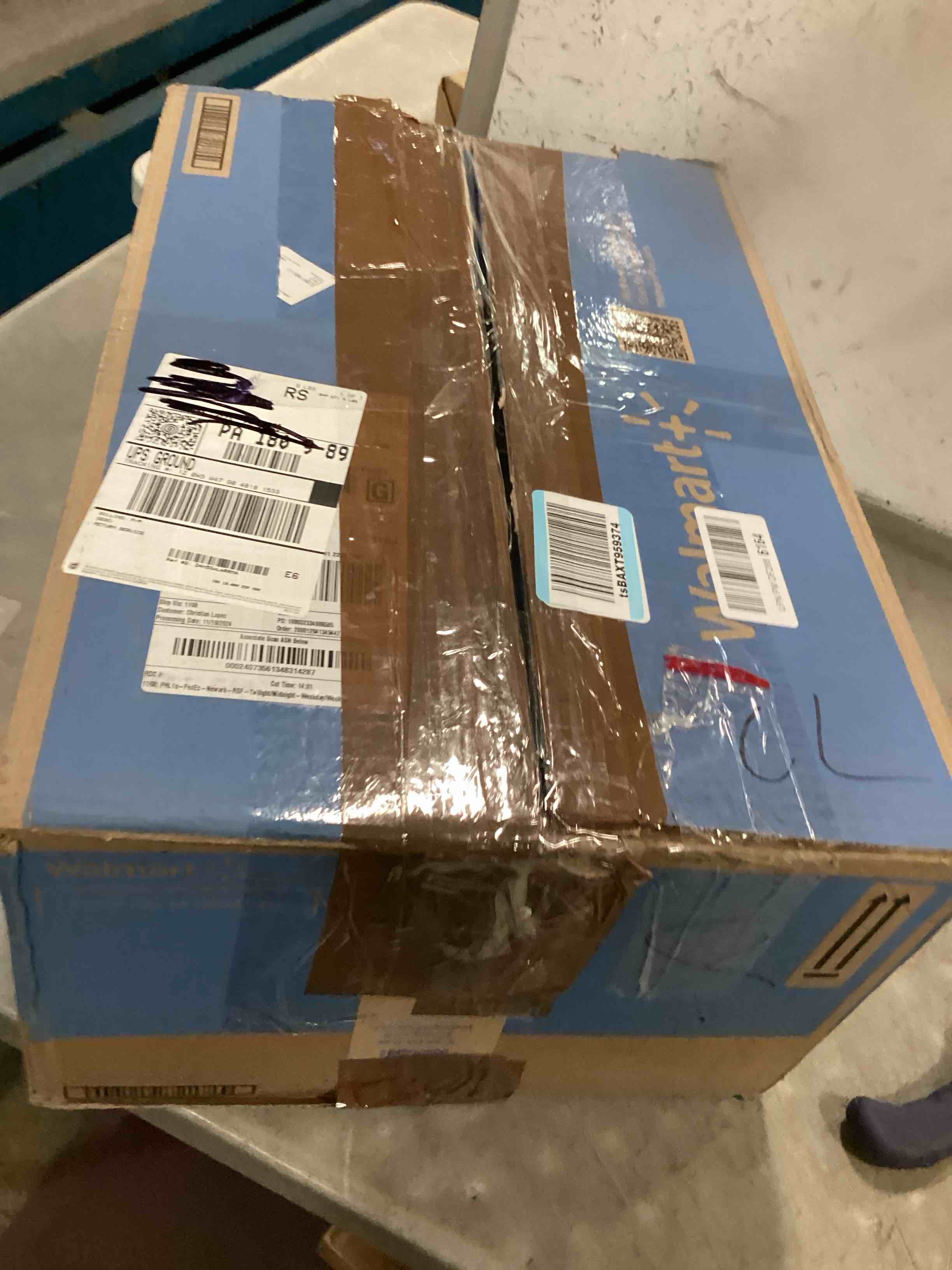 https://s3.amazonaws.com/lotting-images-prod/bidfta/PPE2123488_1736773965196.jpeg