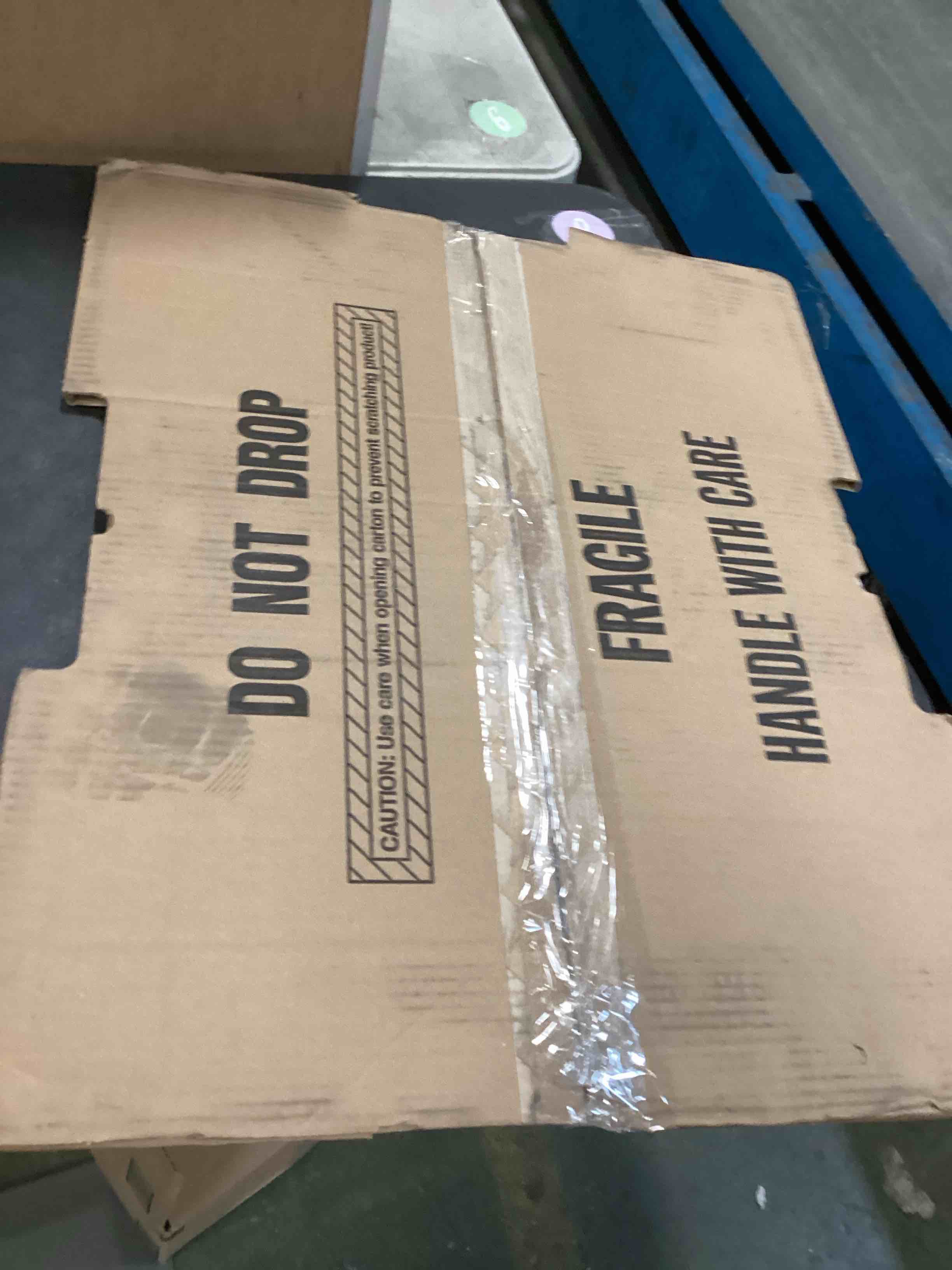 https://s3.amazonaws.com/lotting-images-prod/bidfta/PPE2123731_1736859853164.jpeg