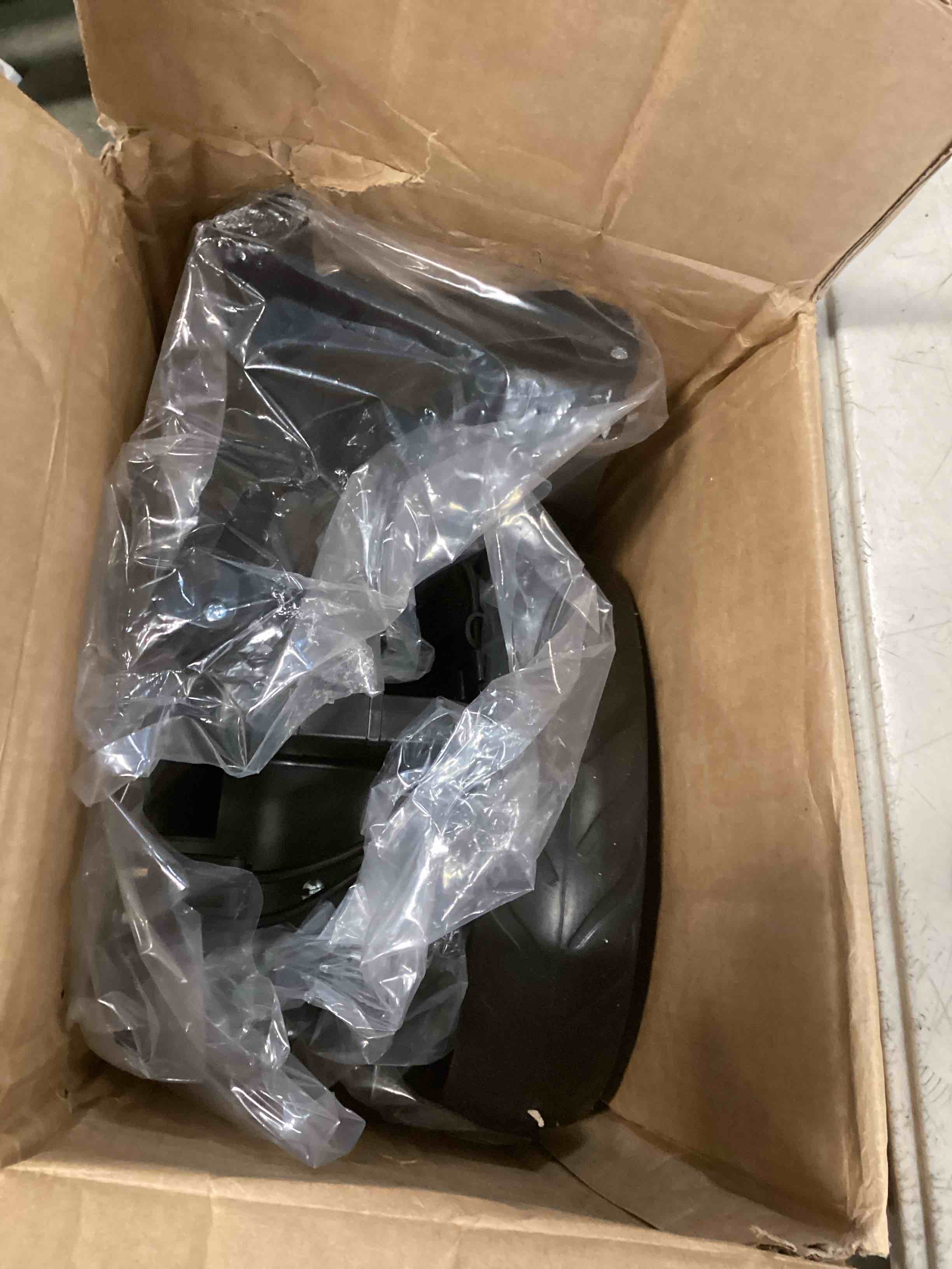 https://s3.amazonaws.com/lotting-images-prod/bidfta/PPE2124052_1736954543925.jpeg