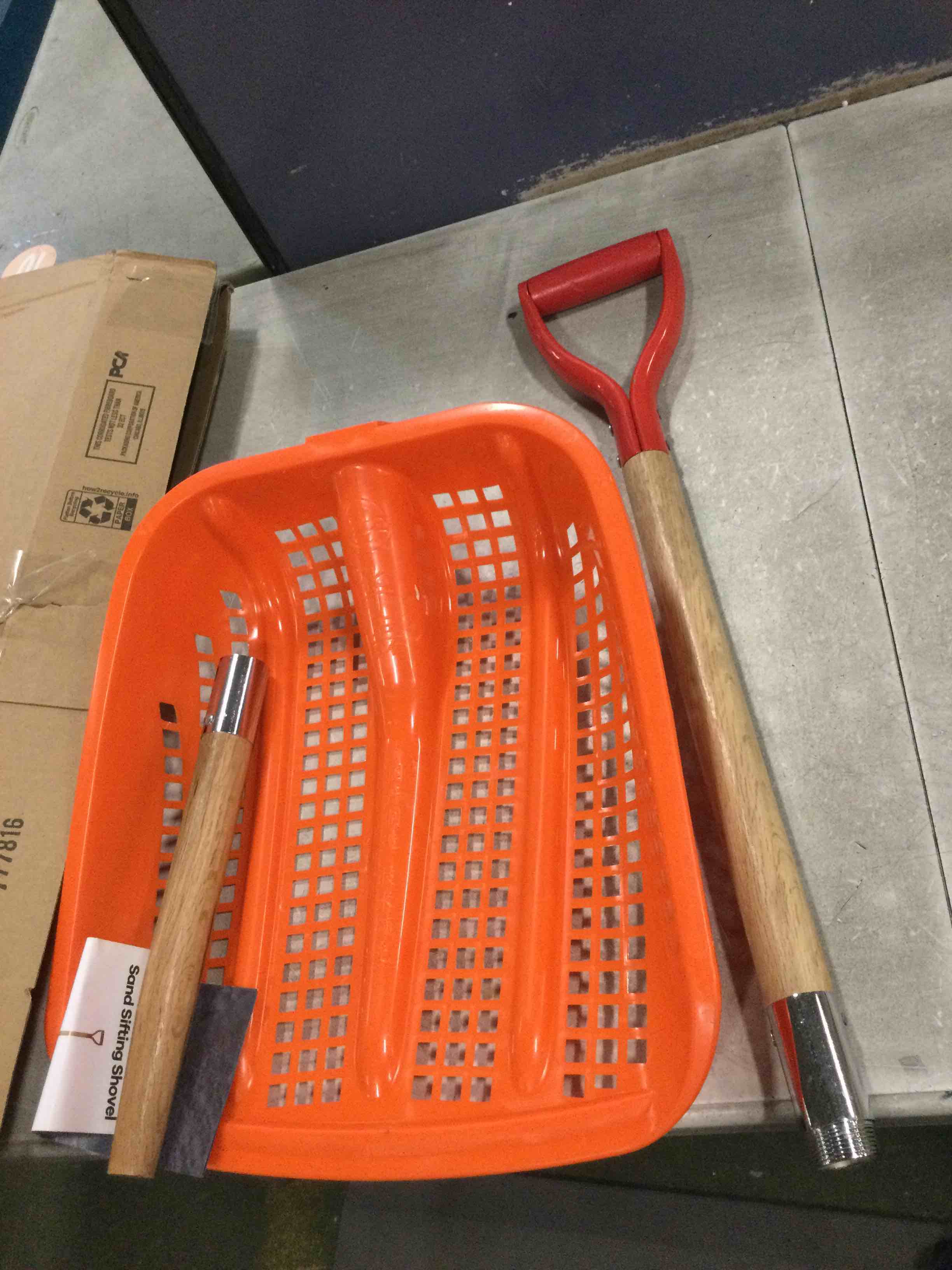 https://s3.amazonaws.com/lotting-images-prod/bidfta/PPE2124550_1737117971641.jpeg