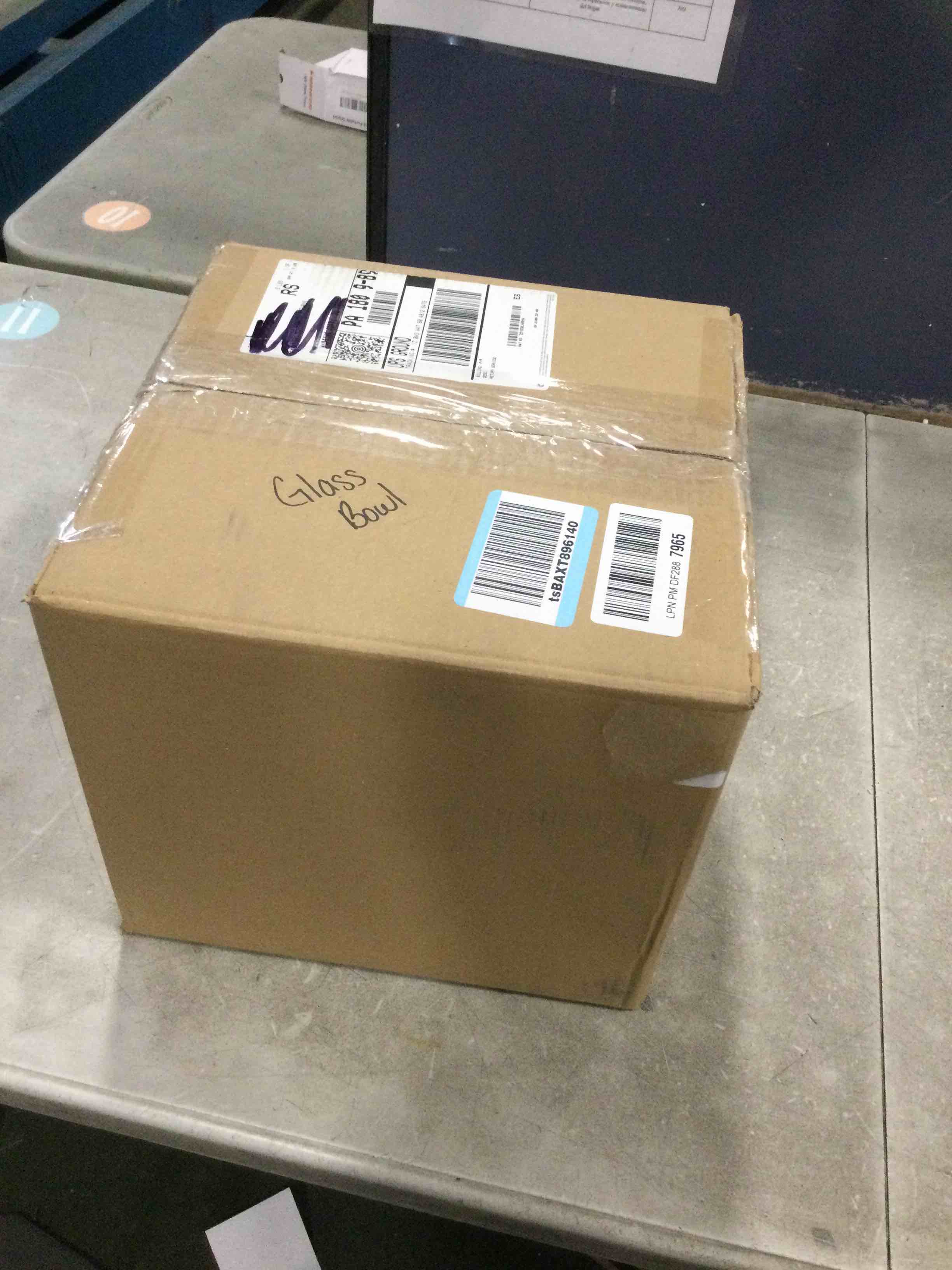 https://s3.amazonaws.com/lotting-images-prod/bidfta/PPE2124602_1737122345984.jpeg