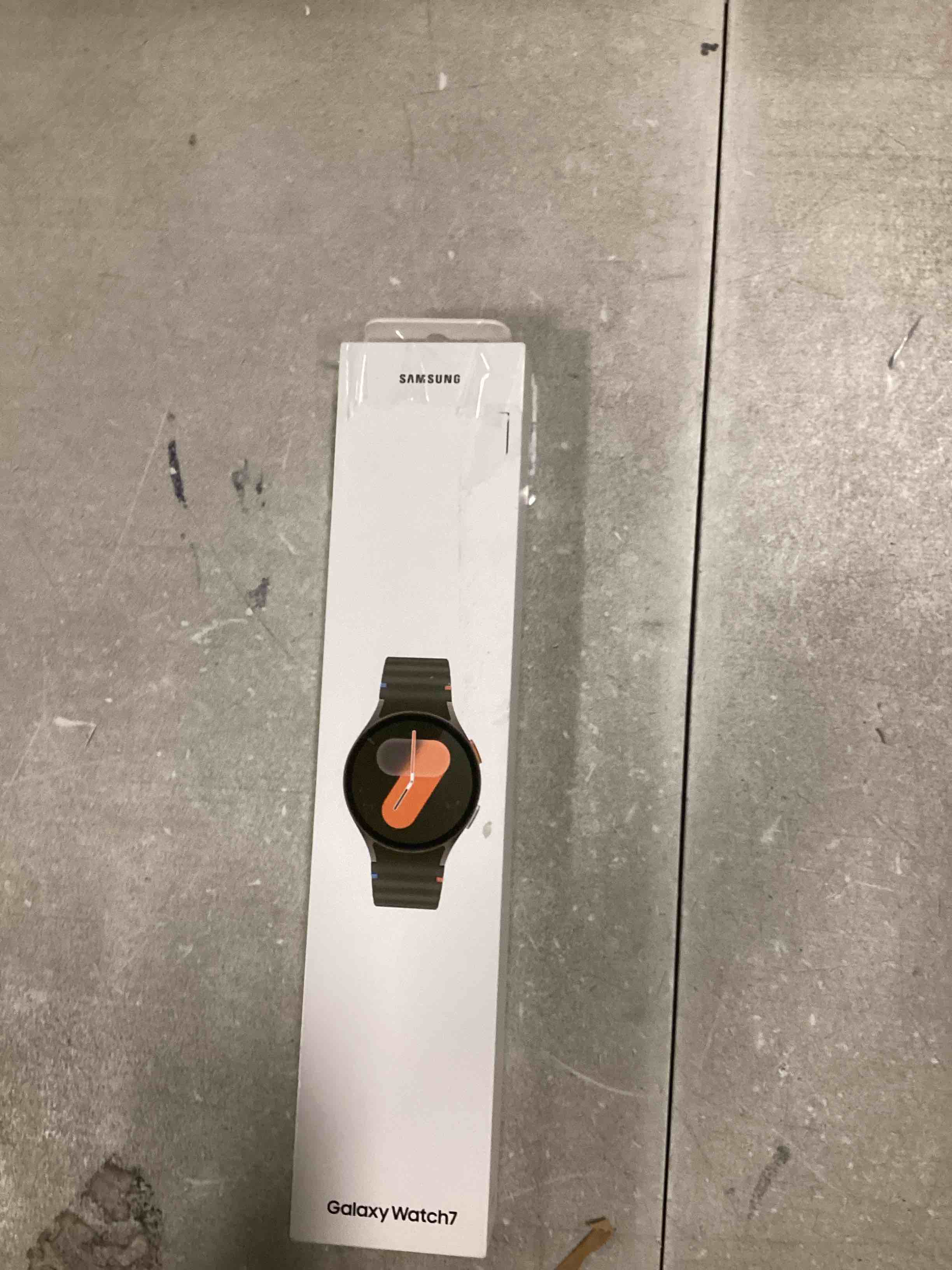 https://s3.amazonaws.com/lotting-images-prod/bidfta/PPE2124818_1737377809117.jpeg