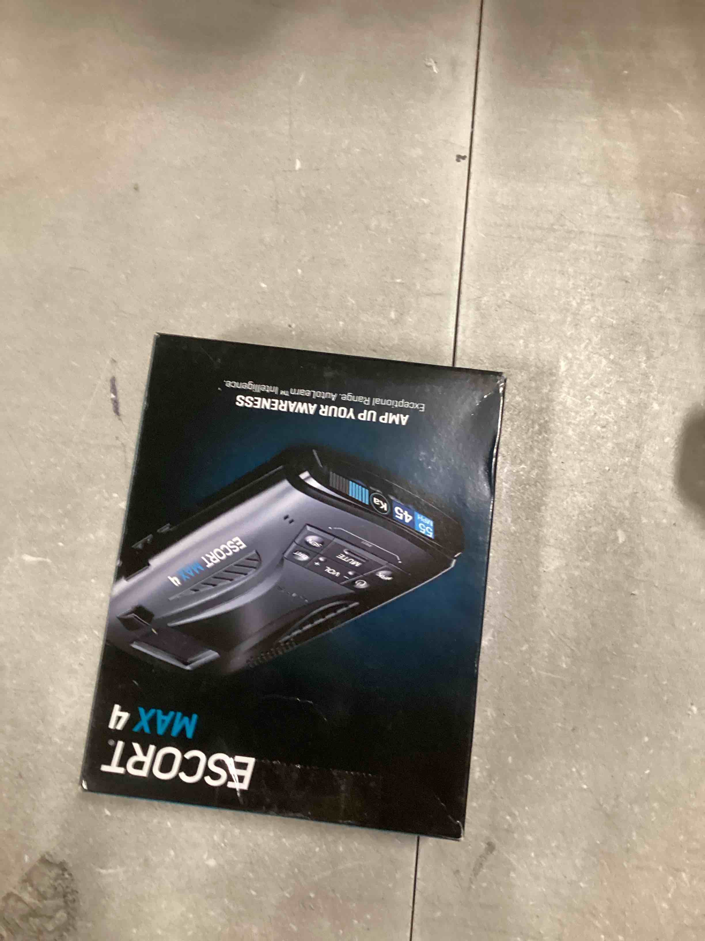 https://s3.amazonaws.com/lotting-images-prod/bidfta/PPE2124858_1737379915095.jpeg