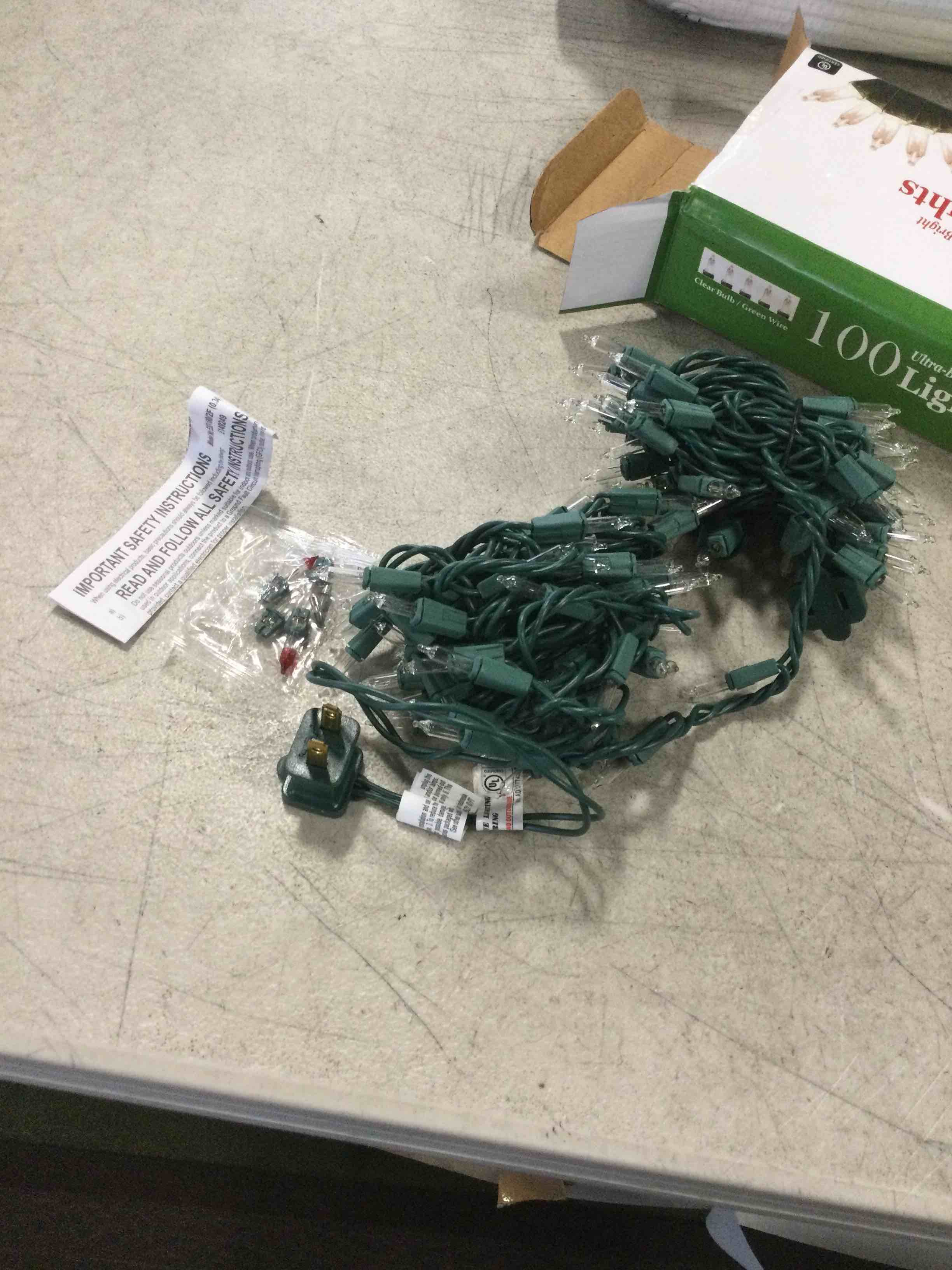 https://s3.amazonaws.com/lotting-images-prod/bidfta/PPE2125512_1735224681549.jpeg