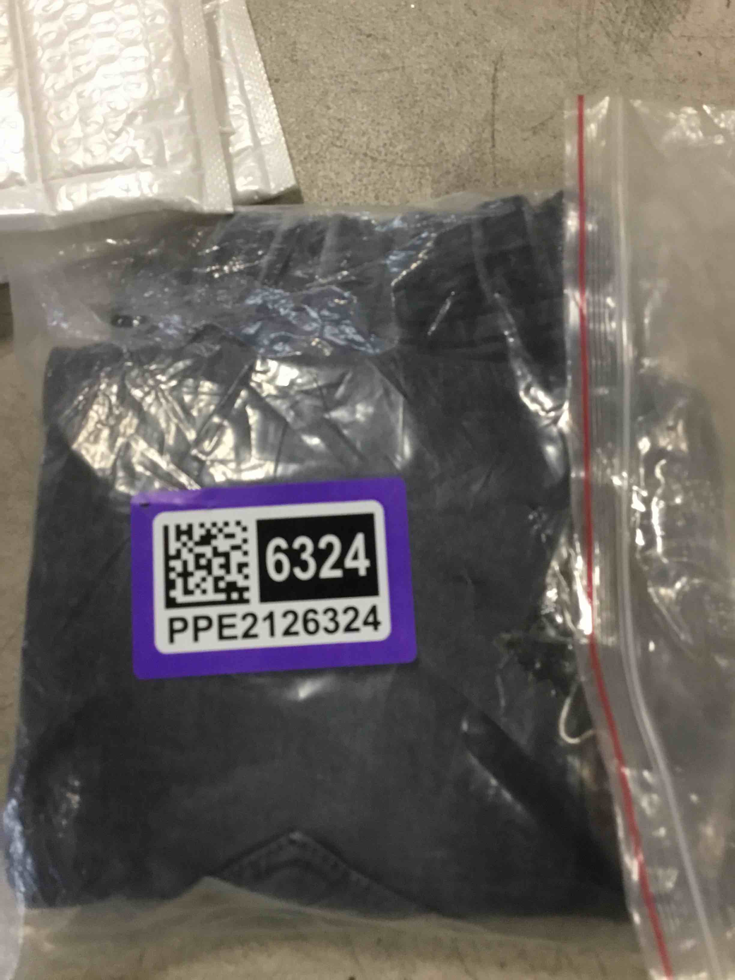 https://s3.amazonaws.com/lotting-images-prod/bidfta/PPE2126324_1735828736530.jpeg