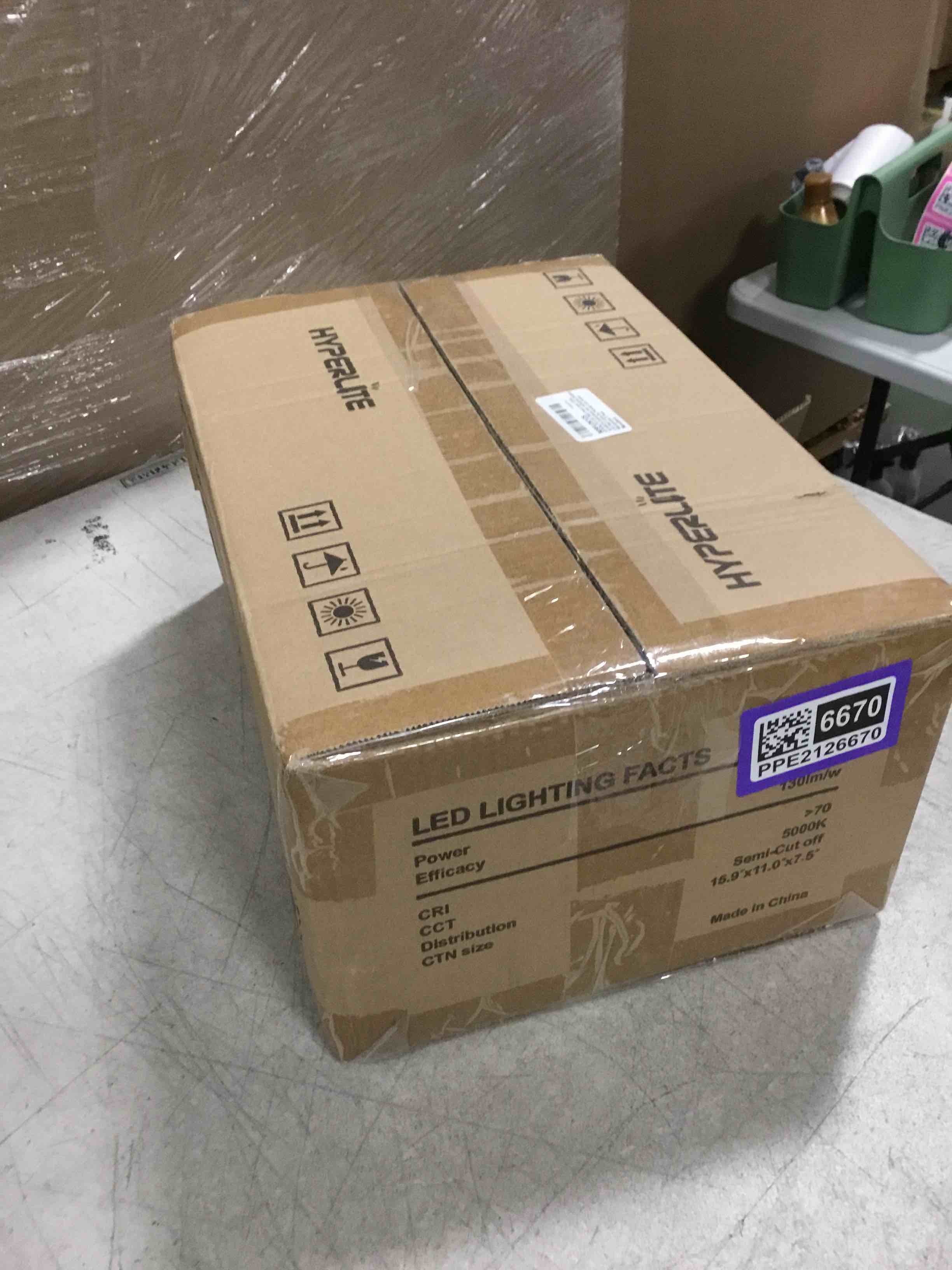 https://s3.amazonaws.com/lotting-images-prod/bidfta/PPE2126670_1735994343163.jpeg