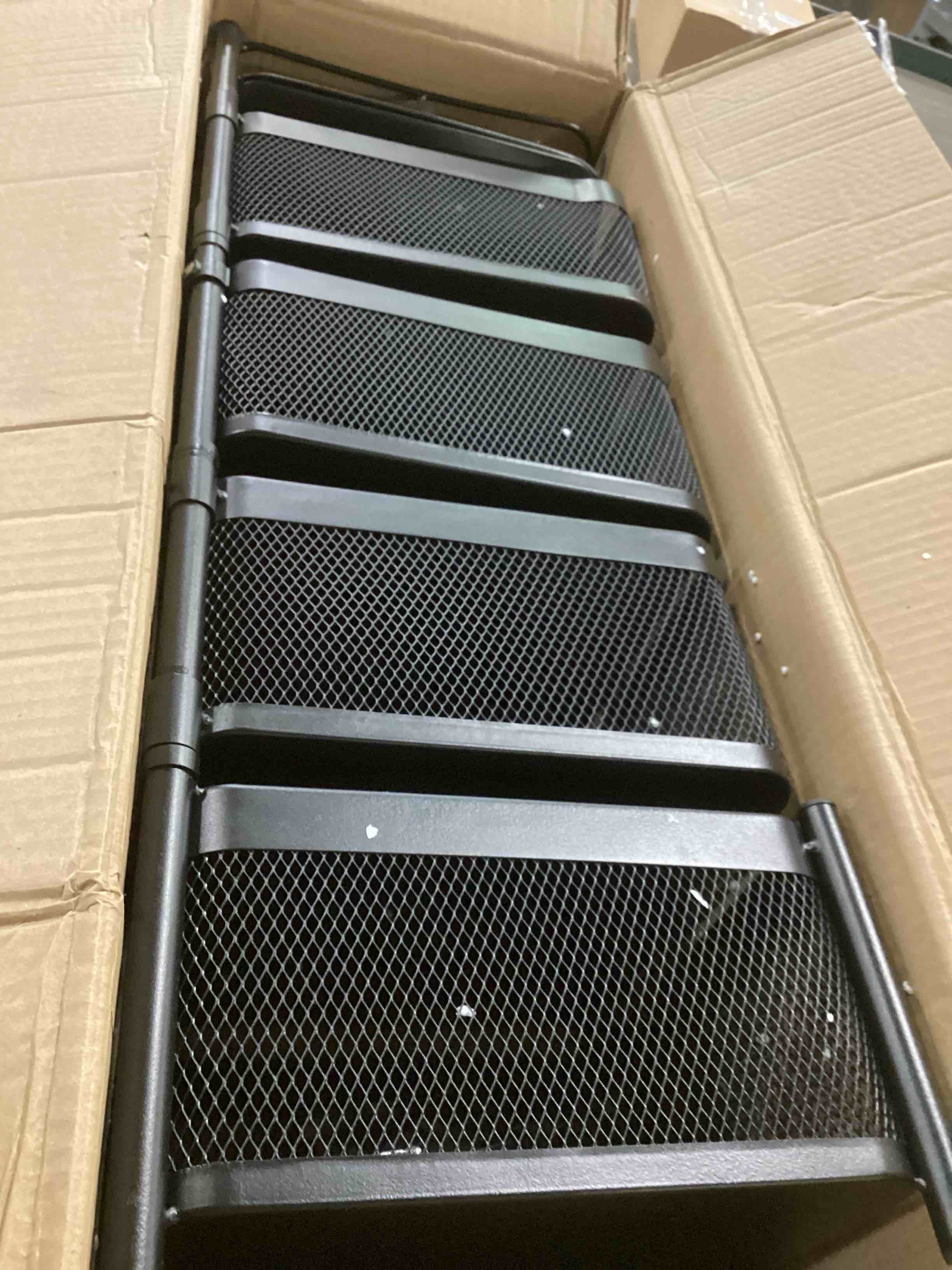 https://s3.amazonaws.com/lotting-images-prod/bidfta/PPE2128363_1741192307994.jpeg