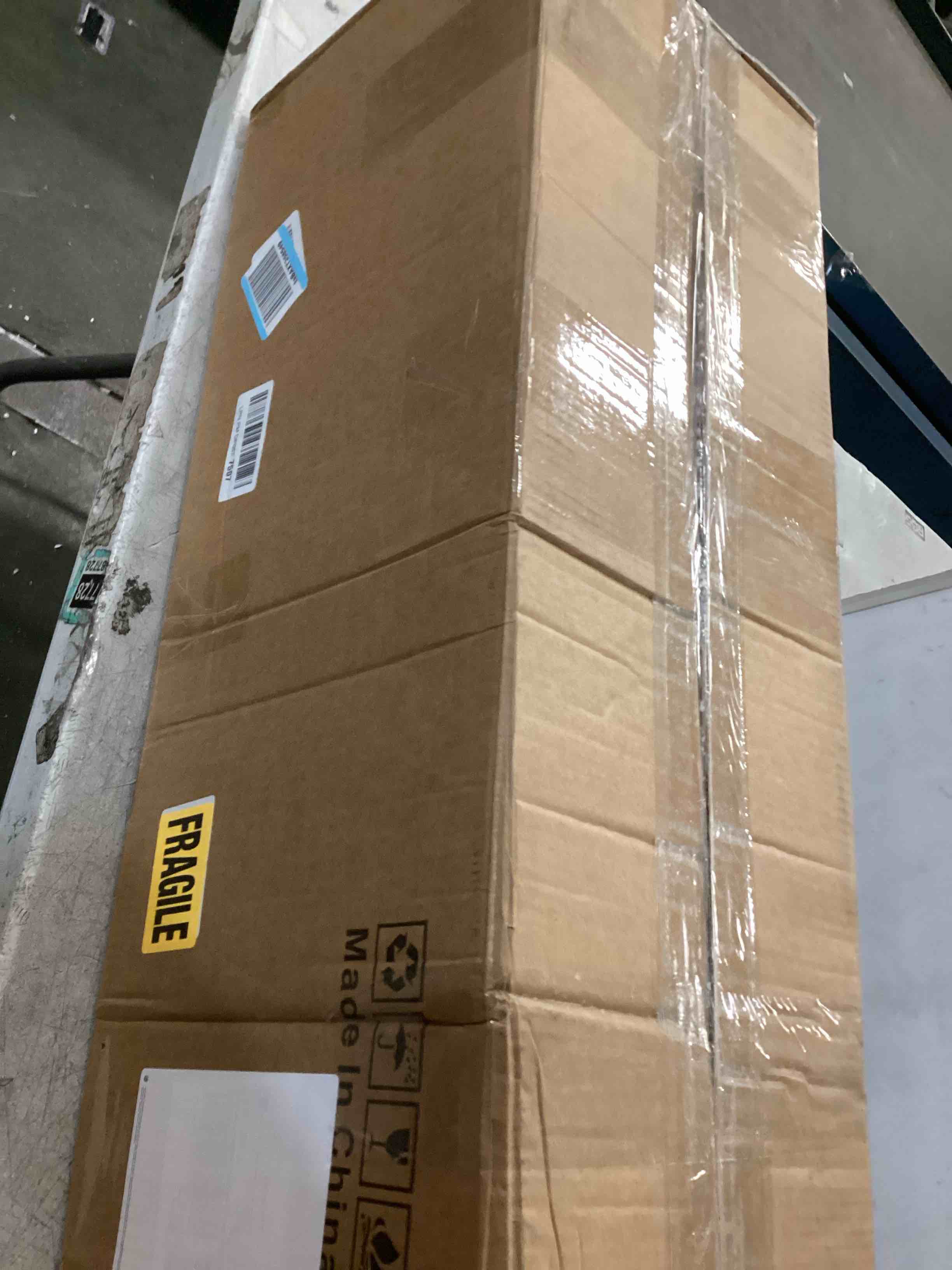 https://s3.amazonaws.com/lotting-images-prod/bidfta/PPE2128363_1741192336536.jpeg