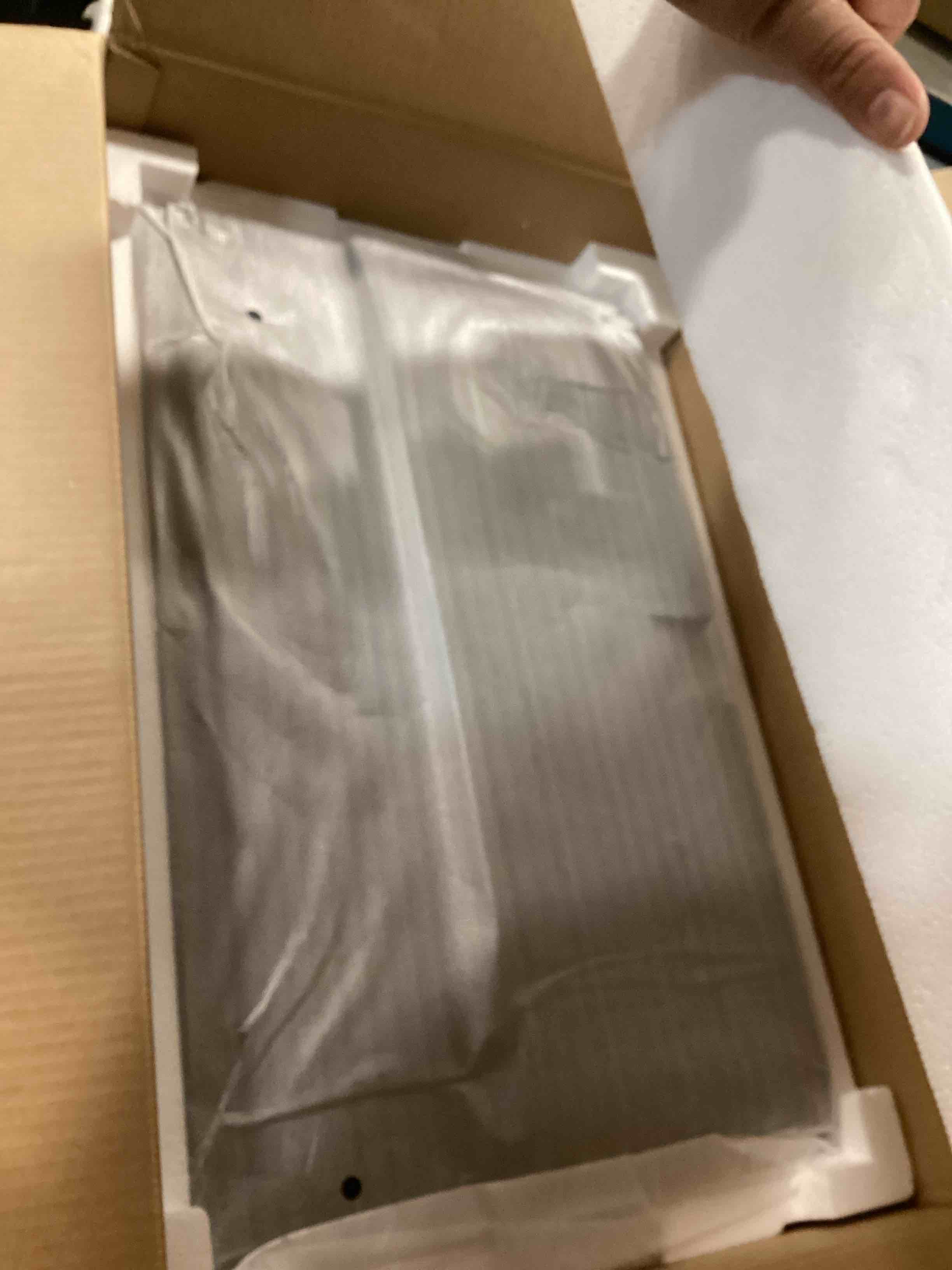 https://s3.amazonaws.com/lotting-images-prod/bidfta/PPE2128427_1741200748613.jpeg
