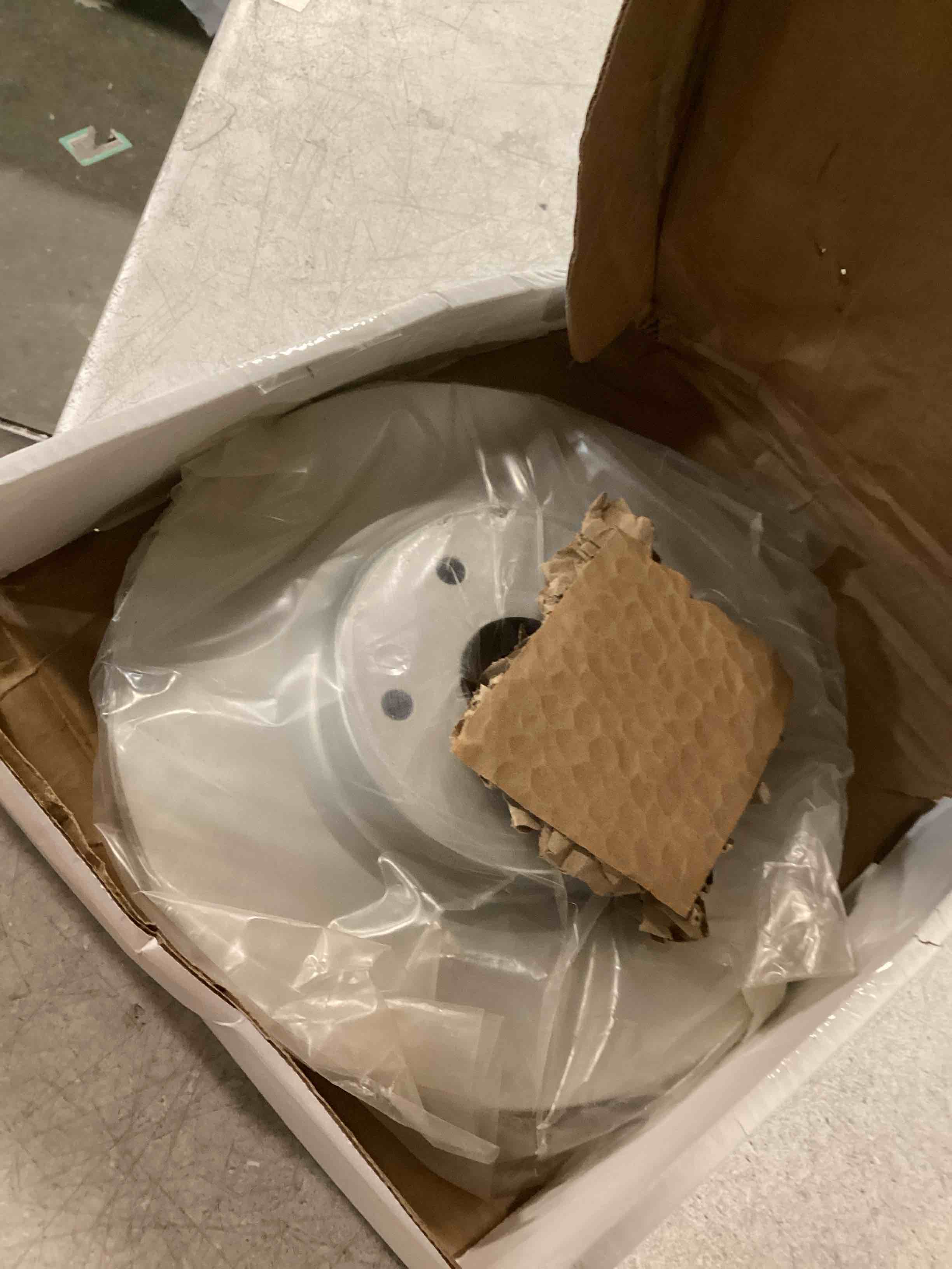 https://s3.amazonaws.com/lotting-images-prod/bidfta/PPE2128435_1741201663033.jpeg