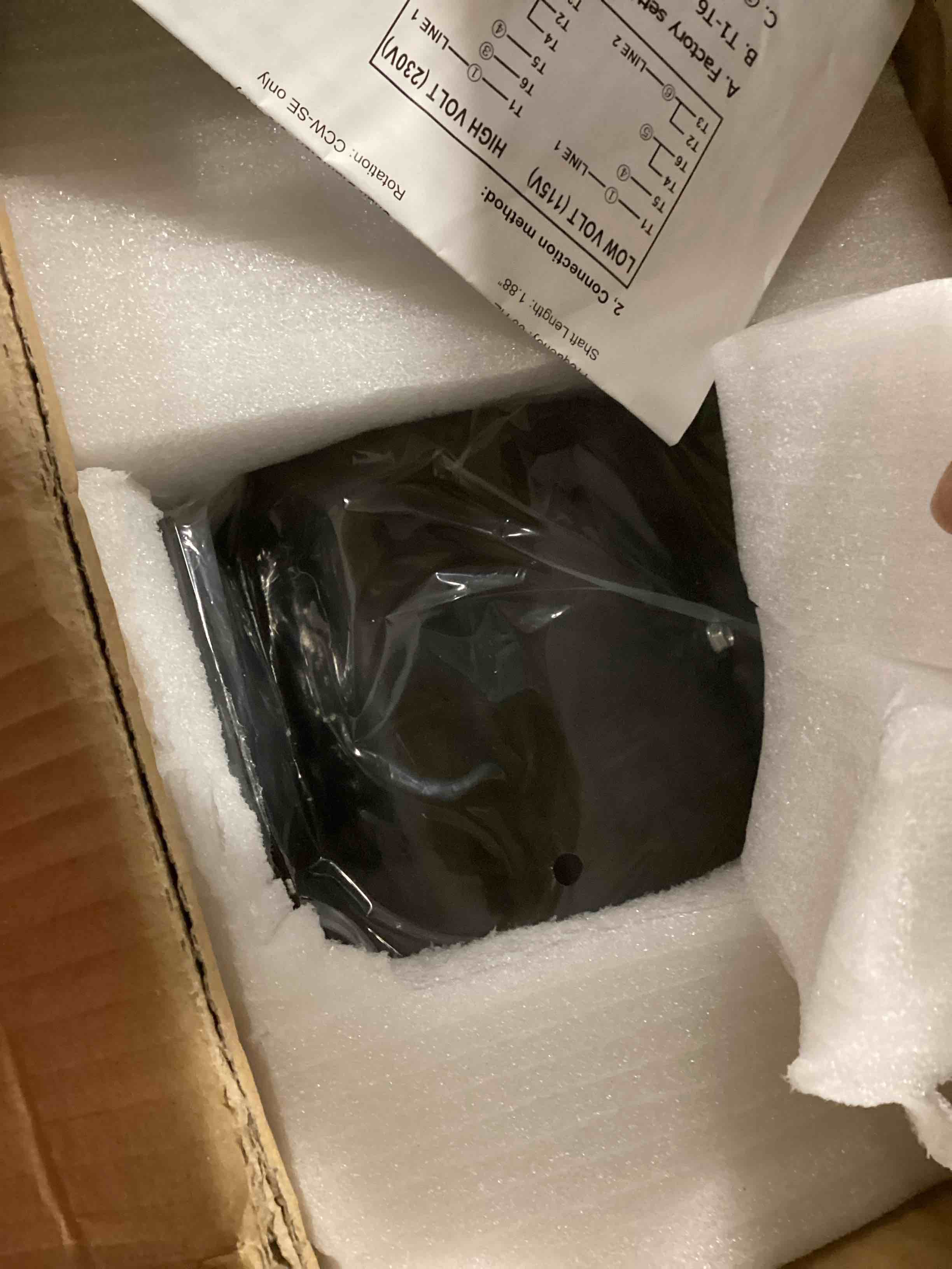 https://s3.amazonaws.com/lotting-images-prod/bidfta/PPE2128440_1741203118002.jpeg