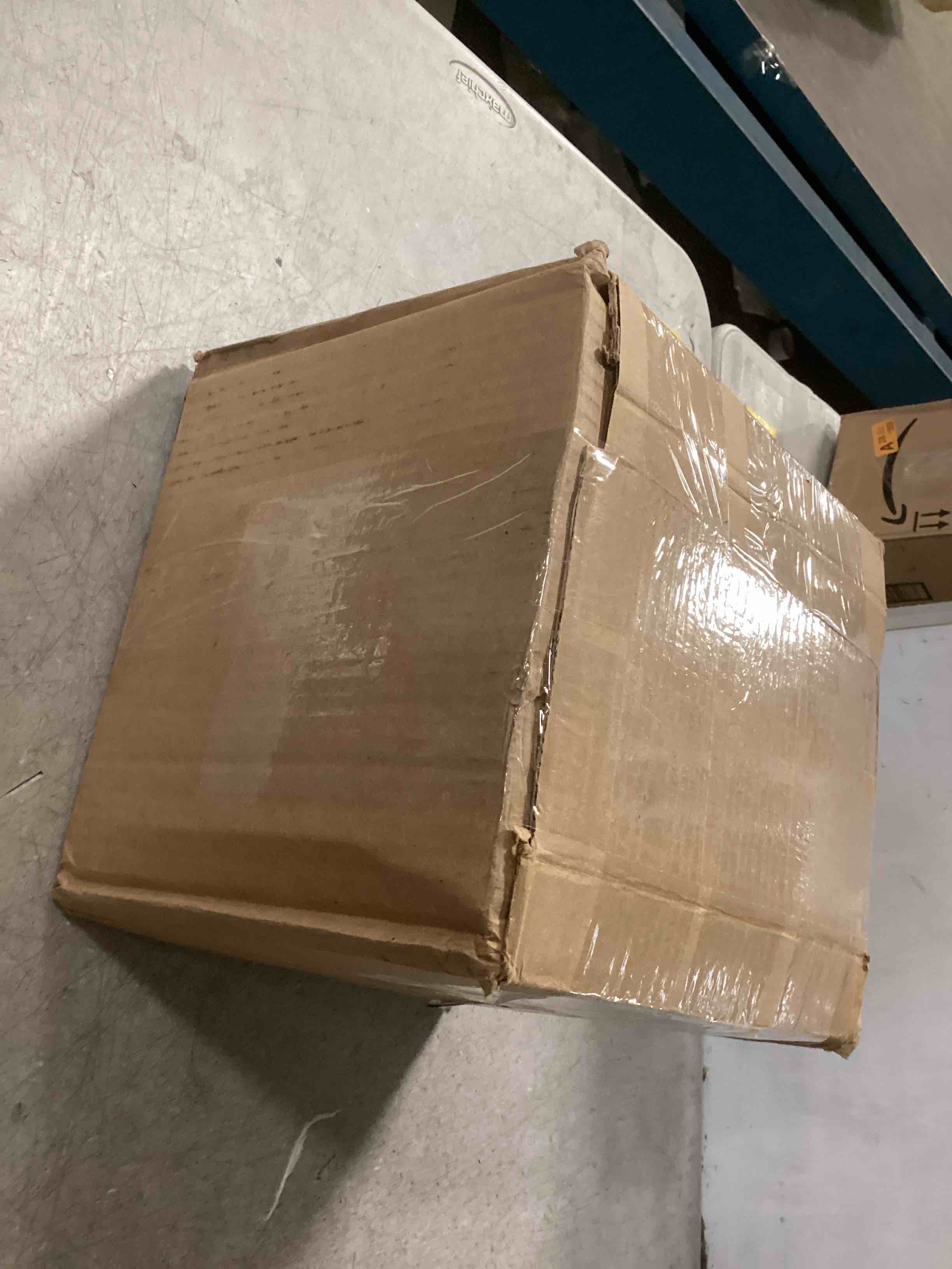 https://s3.amazonaws.com/lotting-images-prod/bidfta/PPE2128458_1741207768709.jpeg