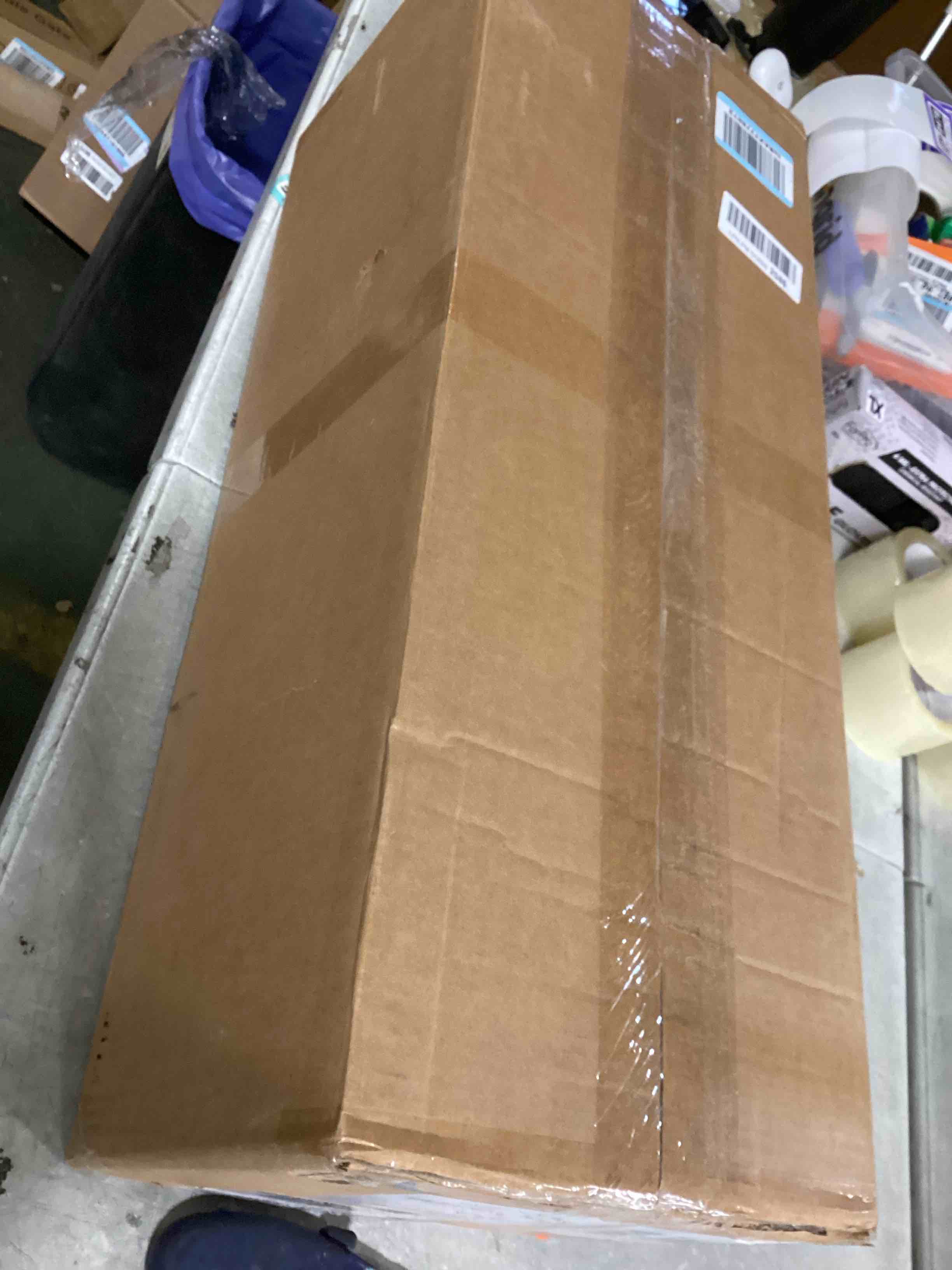 https://s3.amazonaws.com/lotting-images-prod/bidfta/PPE2128475_1741267324914.jpeg