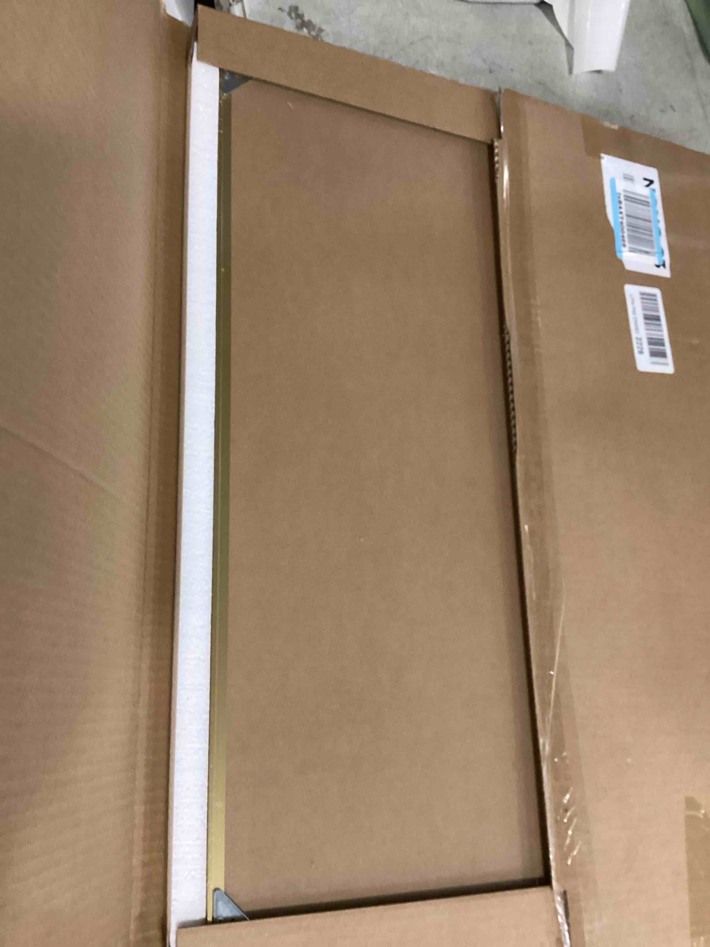 https://s3.amazonaws.com/lotting-images-prod/bidfta/PPE2128487_1741268308995.jpeg