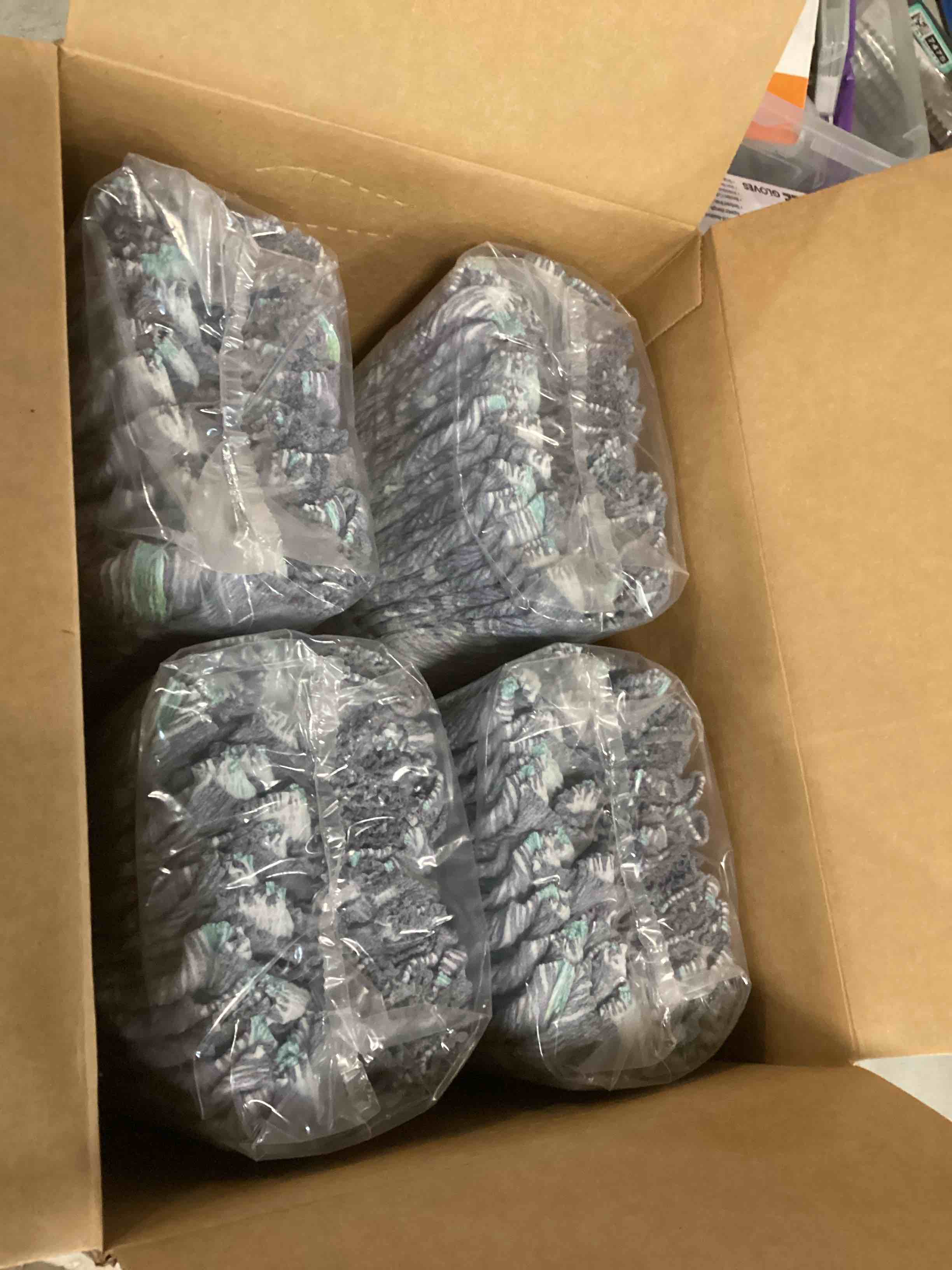 https://s3.amazonaws.com/lotting-images-prod/bidfta/PPE2128500_1741269525403.jpeg