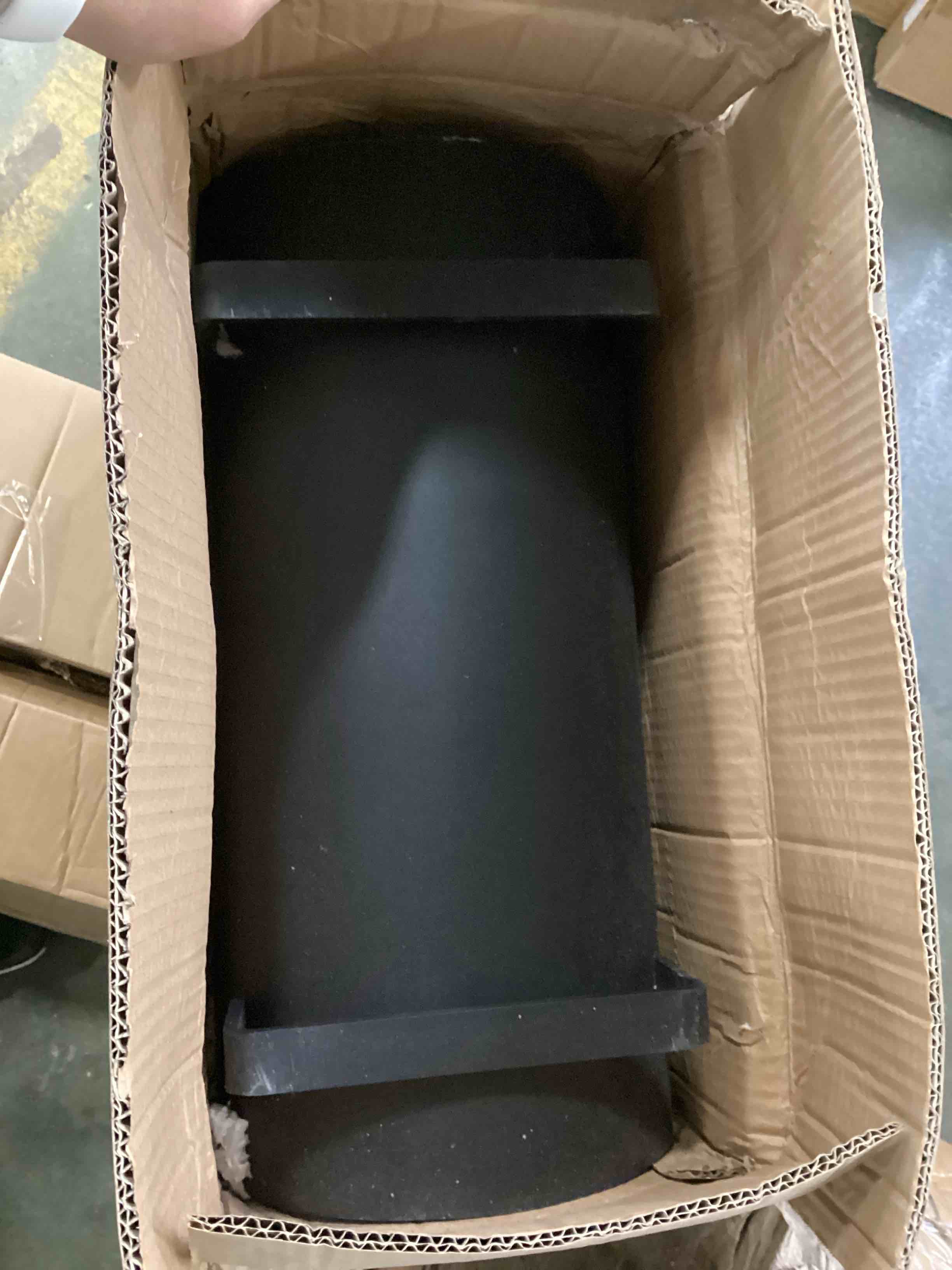 https://s3.amazonaws.com/lotting-images-prod/bidfta/PPE2128765_1741614057620.jpeg