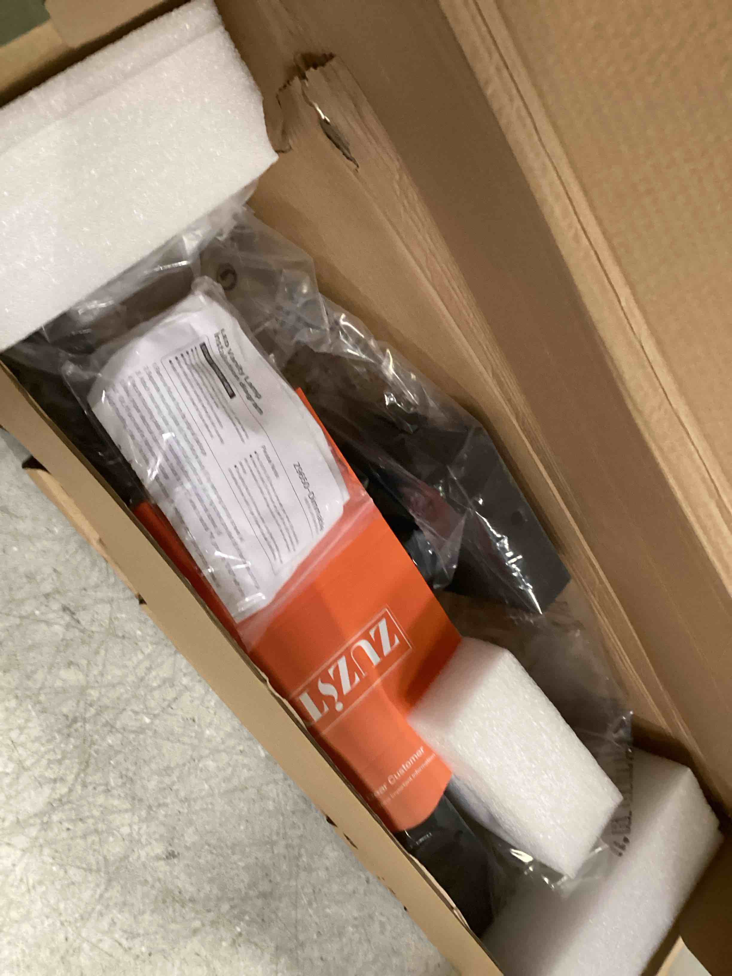 https://s3.amazonaws.com/lotting-images-prod/bidfta/PPE2128953_1741699028639.jpeg