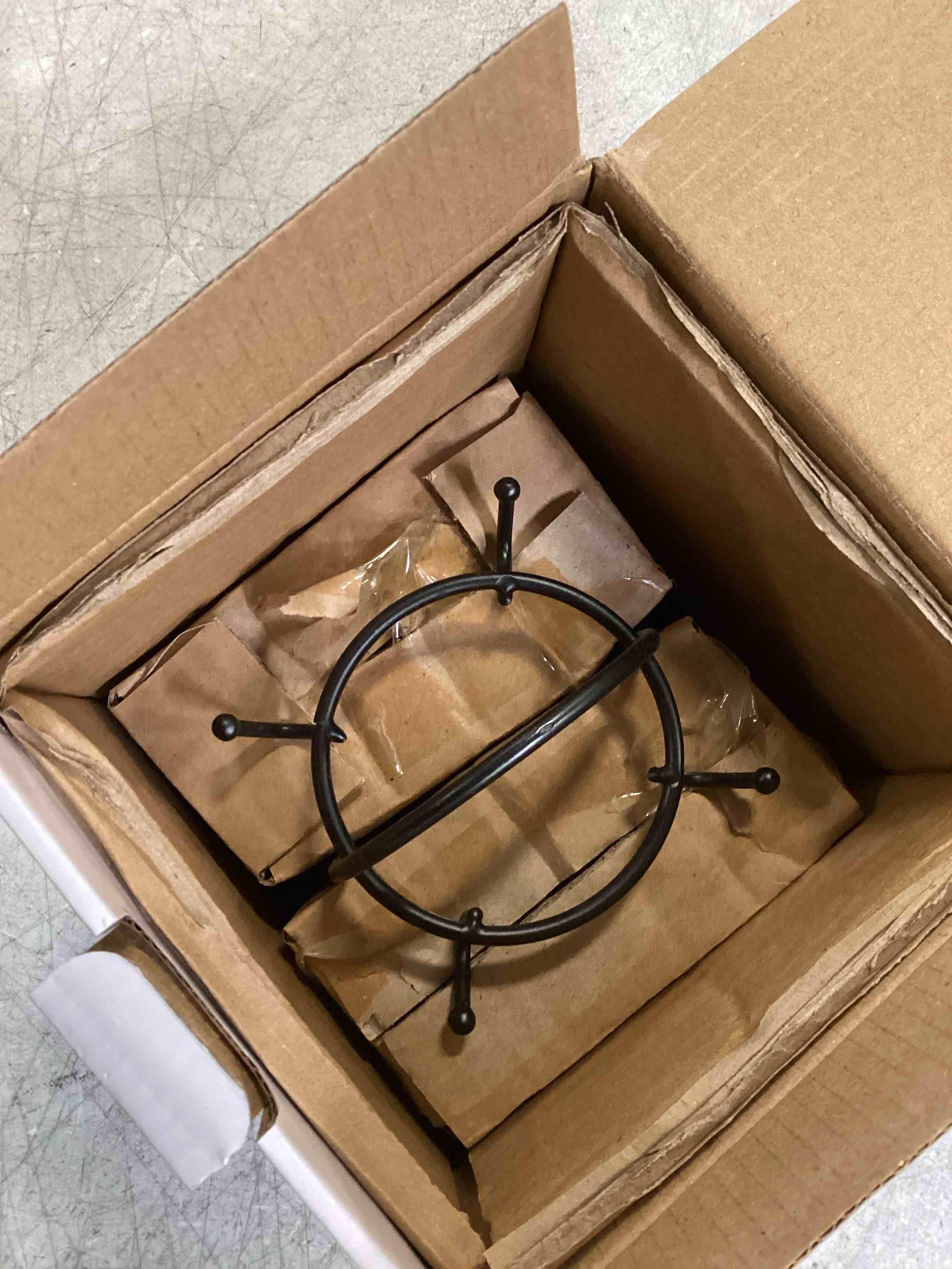 https://s3.amazonaws.com/lotting-images-prod/bidfta/PPE2129071_1741713814026.jpeg