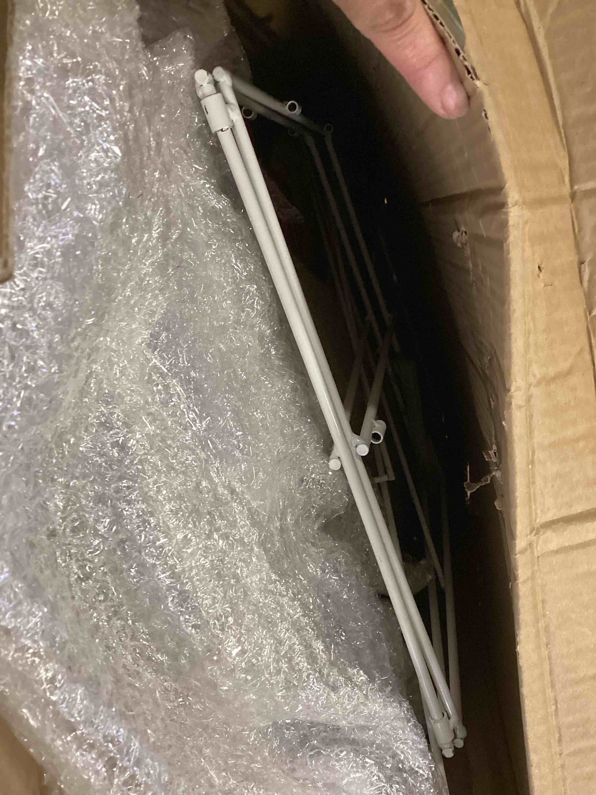 https://s3.amazonaws.com/lotting-images-prod/bidfta/PPE2129111_1741716966041.jpeg