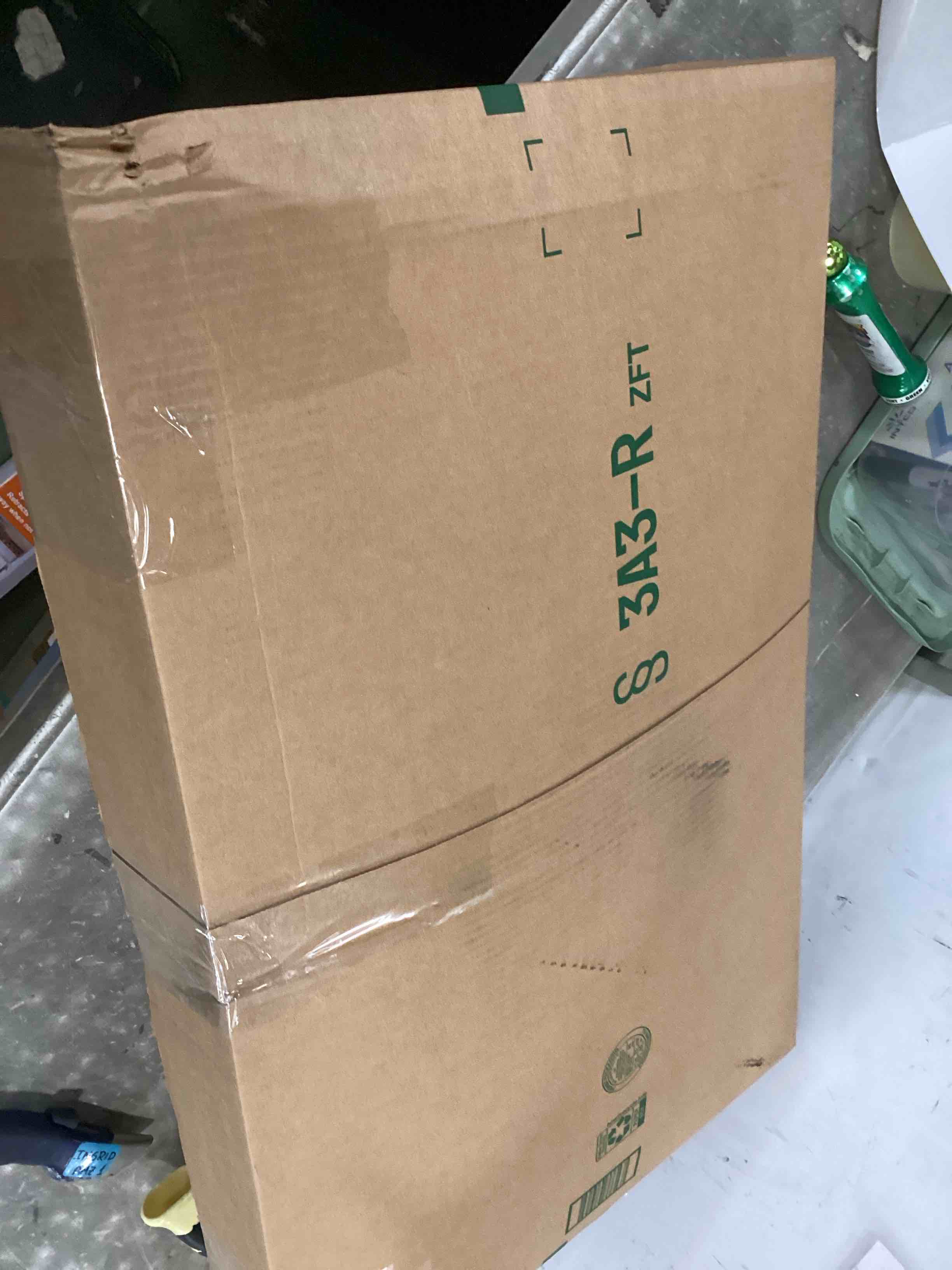 https://s3.amazonaws.com/lotting-images-prod/bidfta/PPE2129166_1741785068776.jpeg
