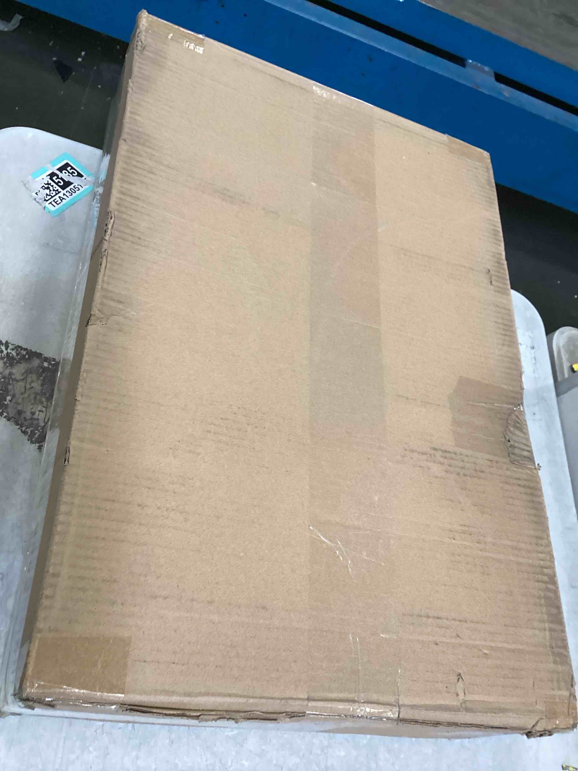 https://s3.amazonaws.com/lotting-images-prod/bidfta/PPE2129590_1741882960084.jpeg