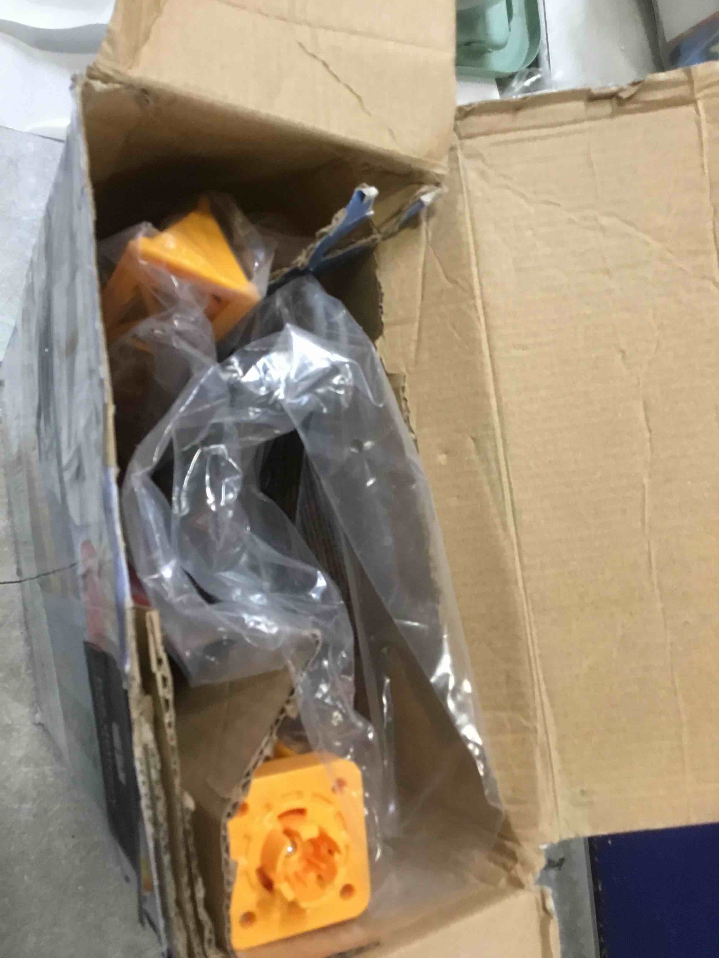 https://s3.amazonaws.com/lotting-images-prod/bidfta/PPE2129759_1741972748015.jpeg