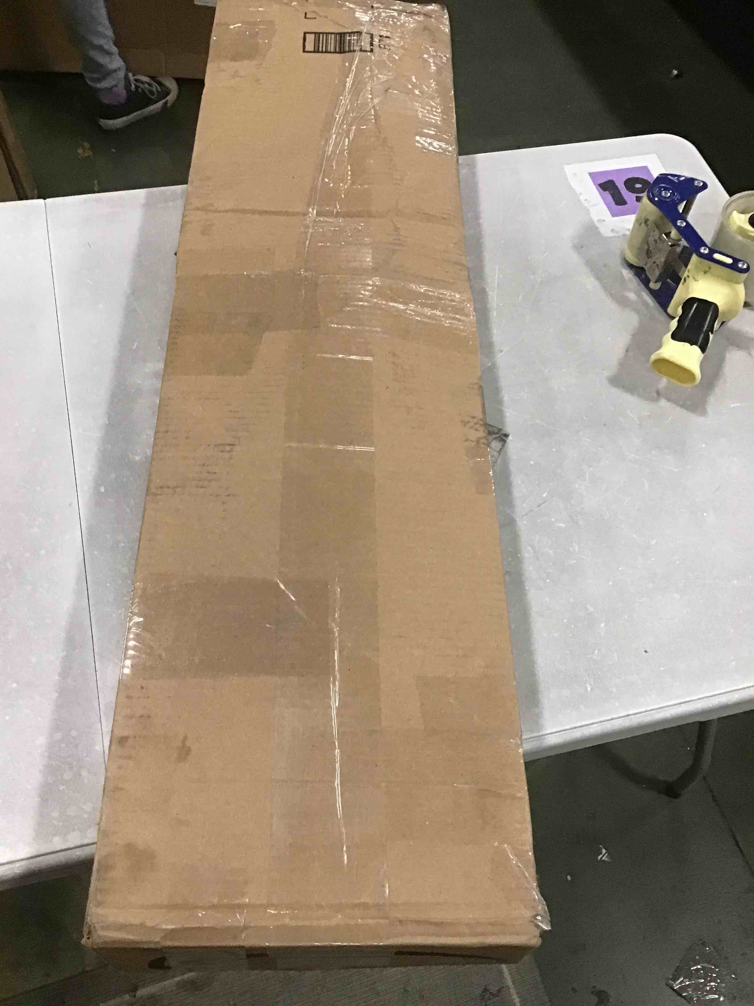 https://s3.amazonaws.com/lotting-images-prod/bidfta/PPE2129820_1742213569322.jpeg