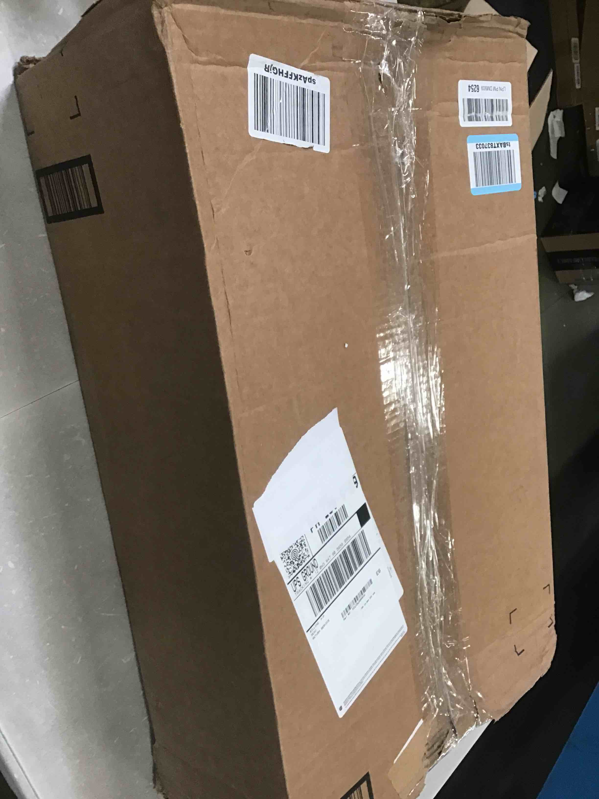 https://s3.amazonaws.com/lotting-images-prod/bidfta/PPE2129947_1742232555105.jpeg