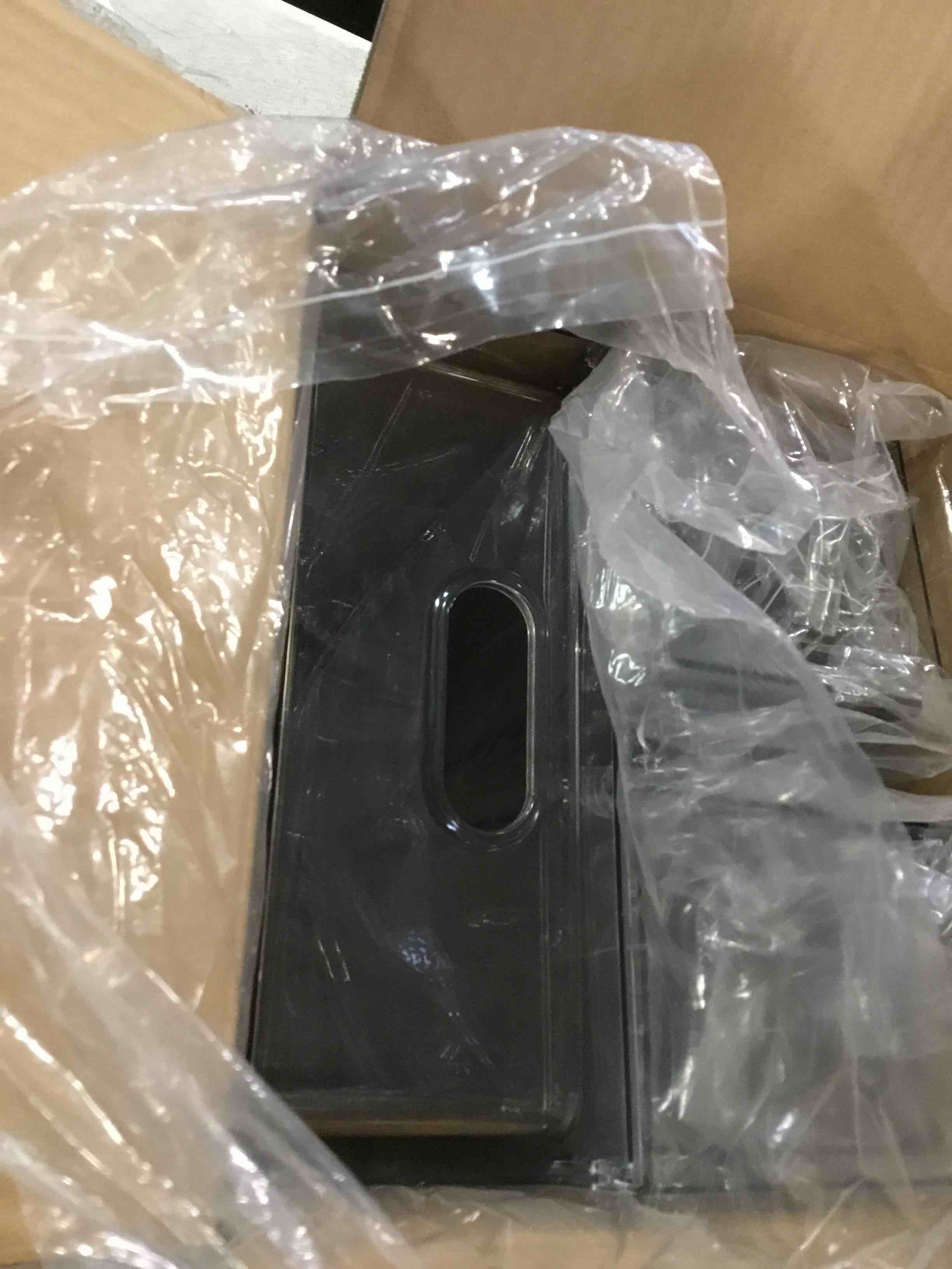 https://s3.amazonaws.com/lotting-images-prod/bidfta/PPE2130573_1742478563039.jpeg