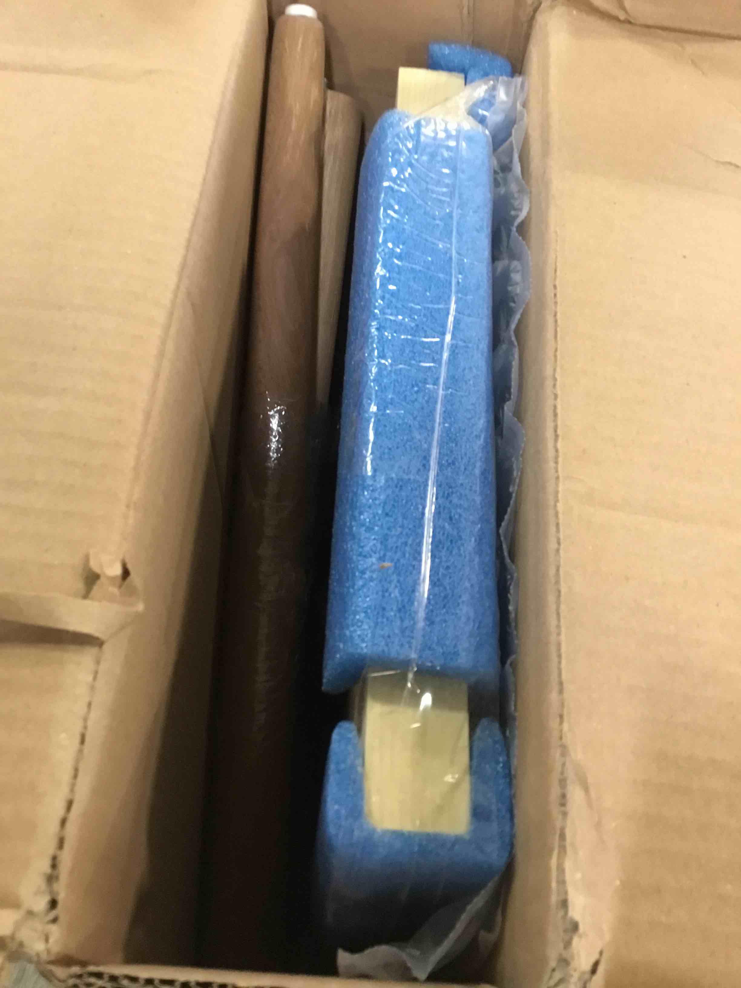 https://s3.amazonaws.com/lotting-images-prod/bidfta/PPE2130692_1742494789063.jpeg