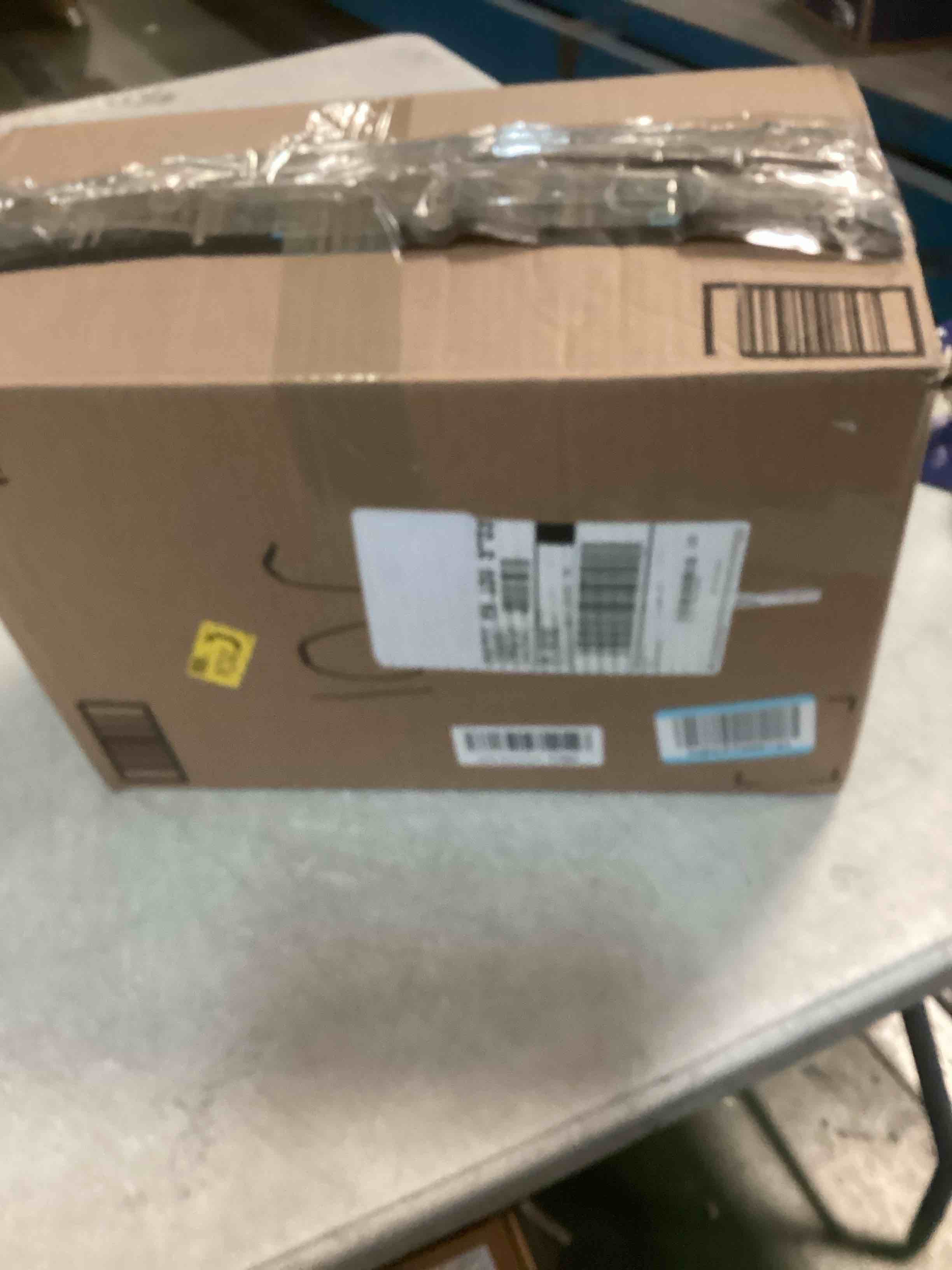 https://s3.amazonaws.com/lotting-images-prod/bidfta/PPE2131731_1741704040567.jpeg