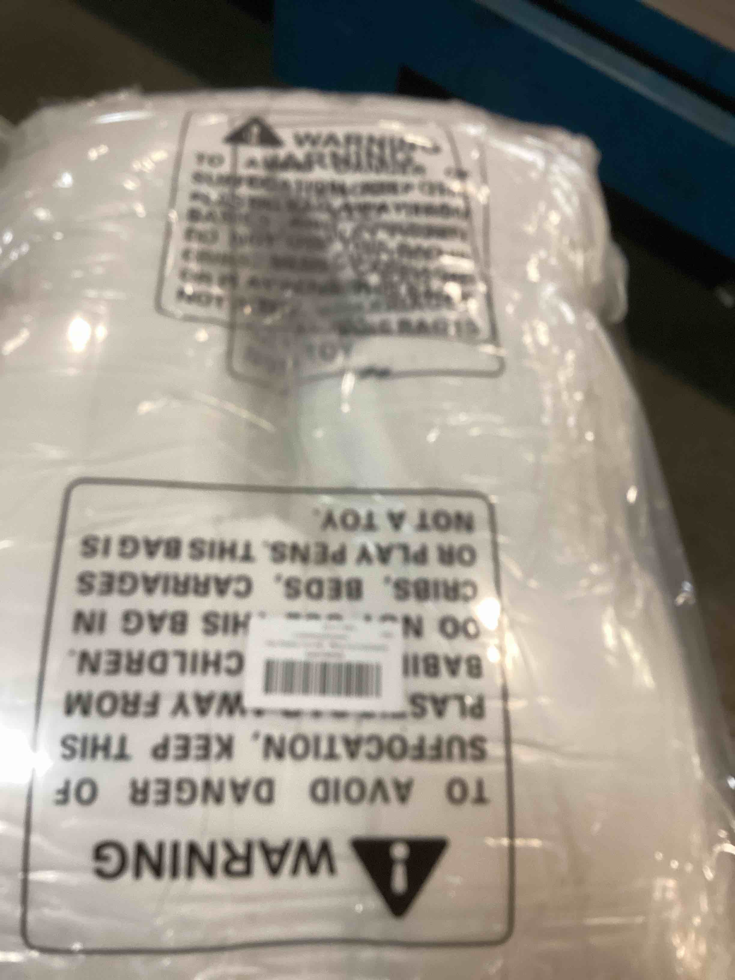 https://s3.amazonaws.com/lotting-images-prod/bidfta/PPE2132189_1741870210809.jpeg