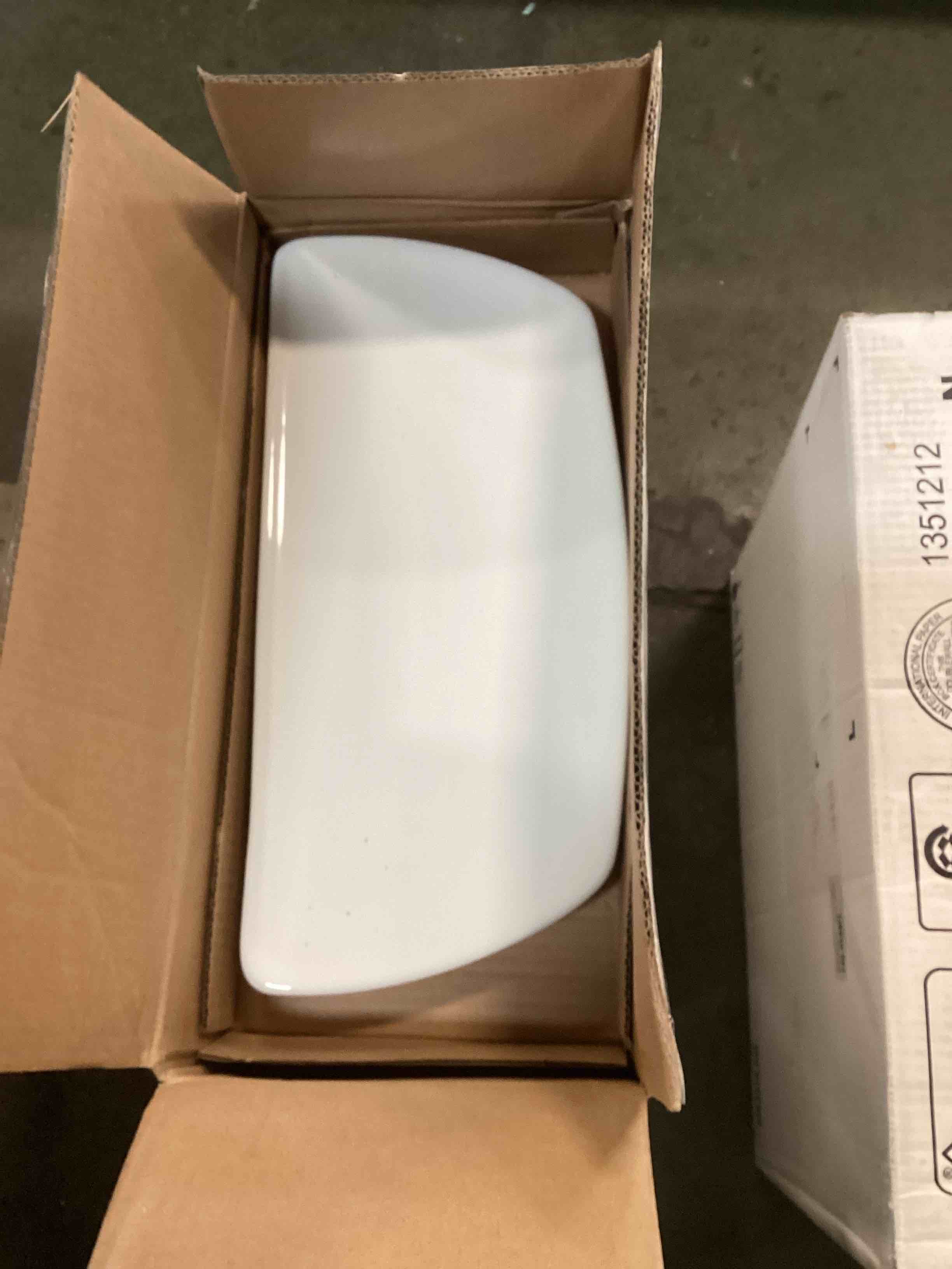 https://s3.amazonaws.com/lotting-images-prod/bidfta/PPE2132261_1741881486961.jpeg
