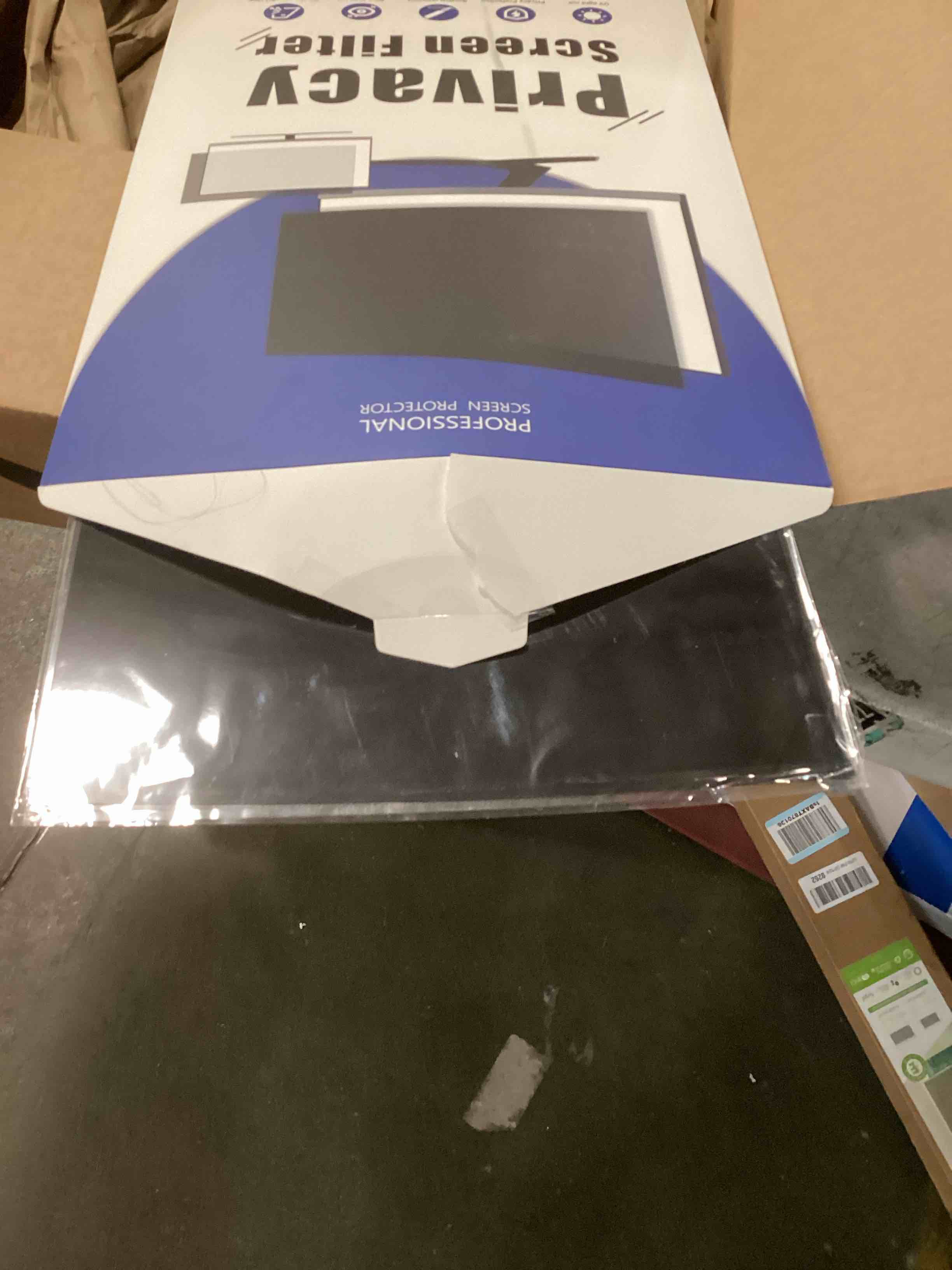 https://s3.amazonaws.com/lotting-images-prod/bidfta/PPE2133009_1742321338079.jpeg