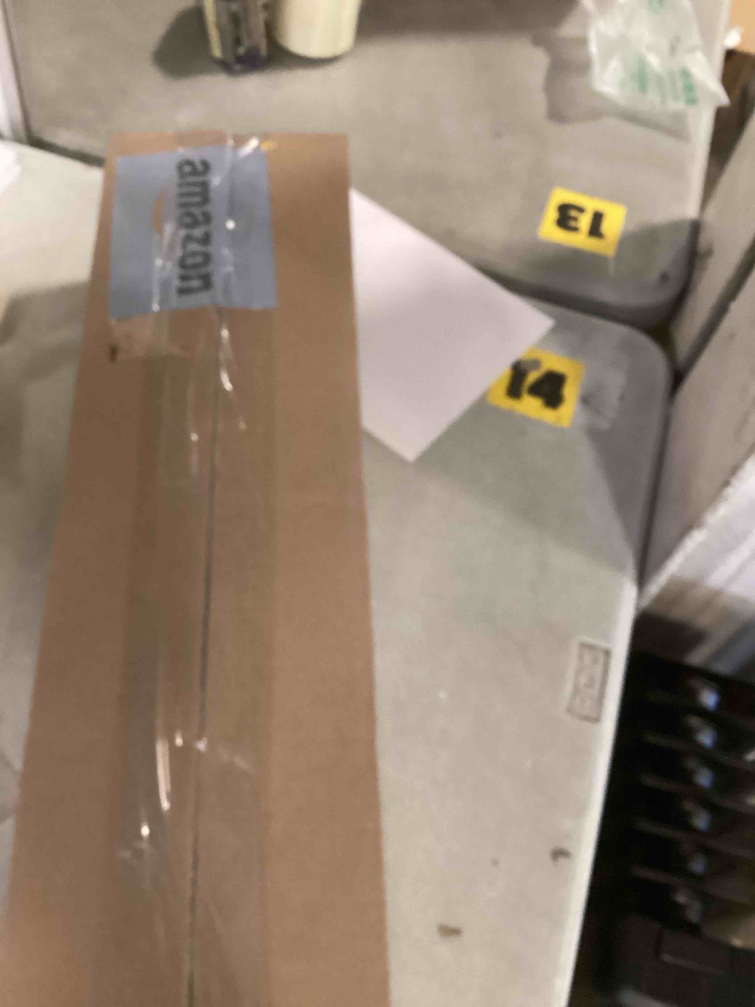 https://s3.amazonaws.com/lotting-images-prod/bidfta/PPE2133504_1742566884695.jpeg