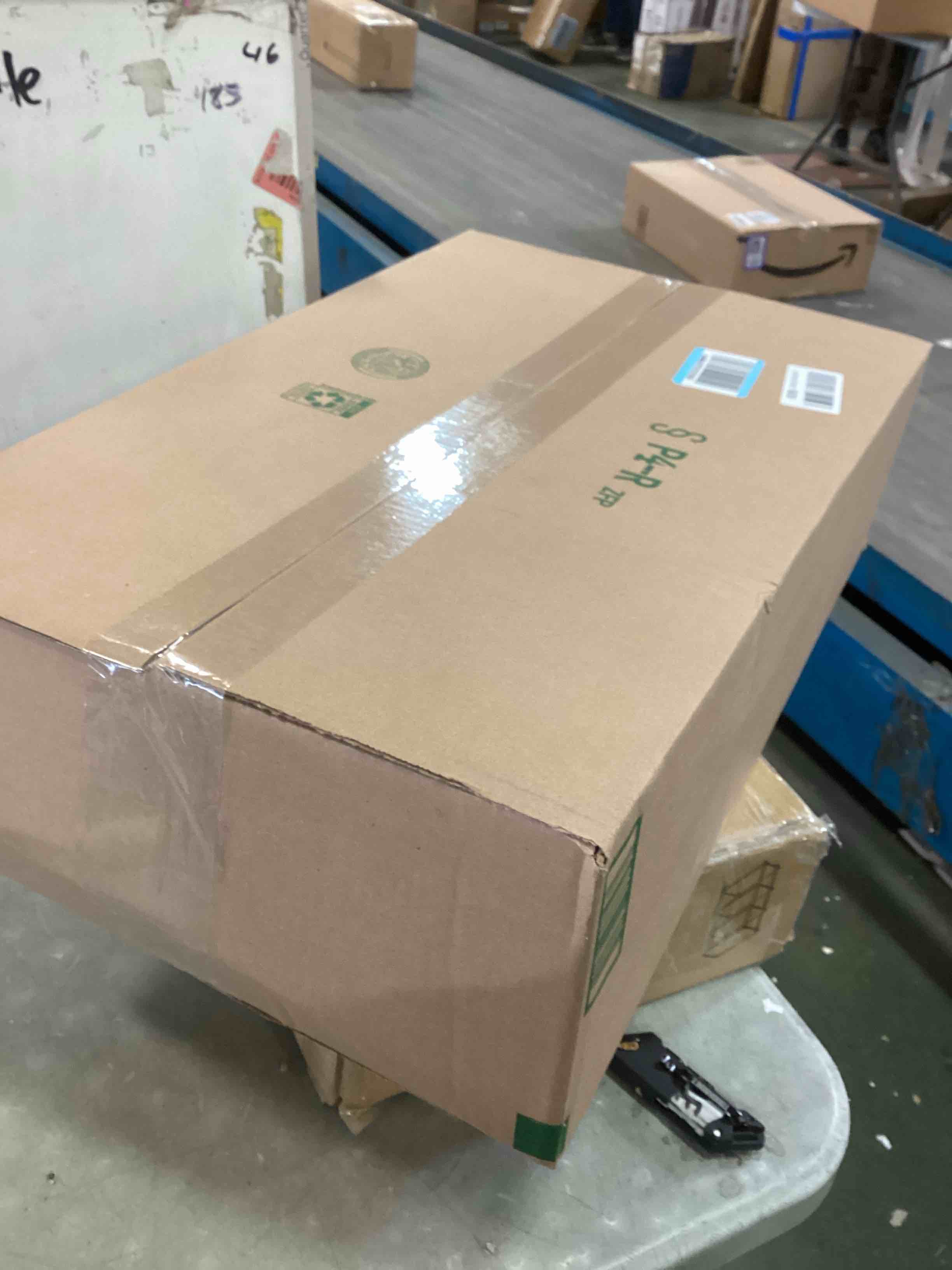 https://s3.amazonaws.com/lotting-images-prod/bidfta/PPE2134010_1741105878796.jpeg