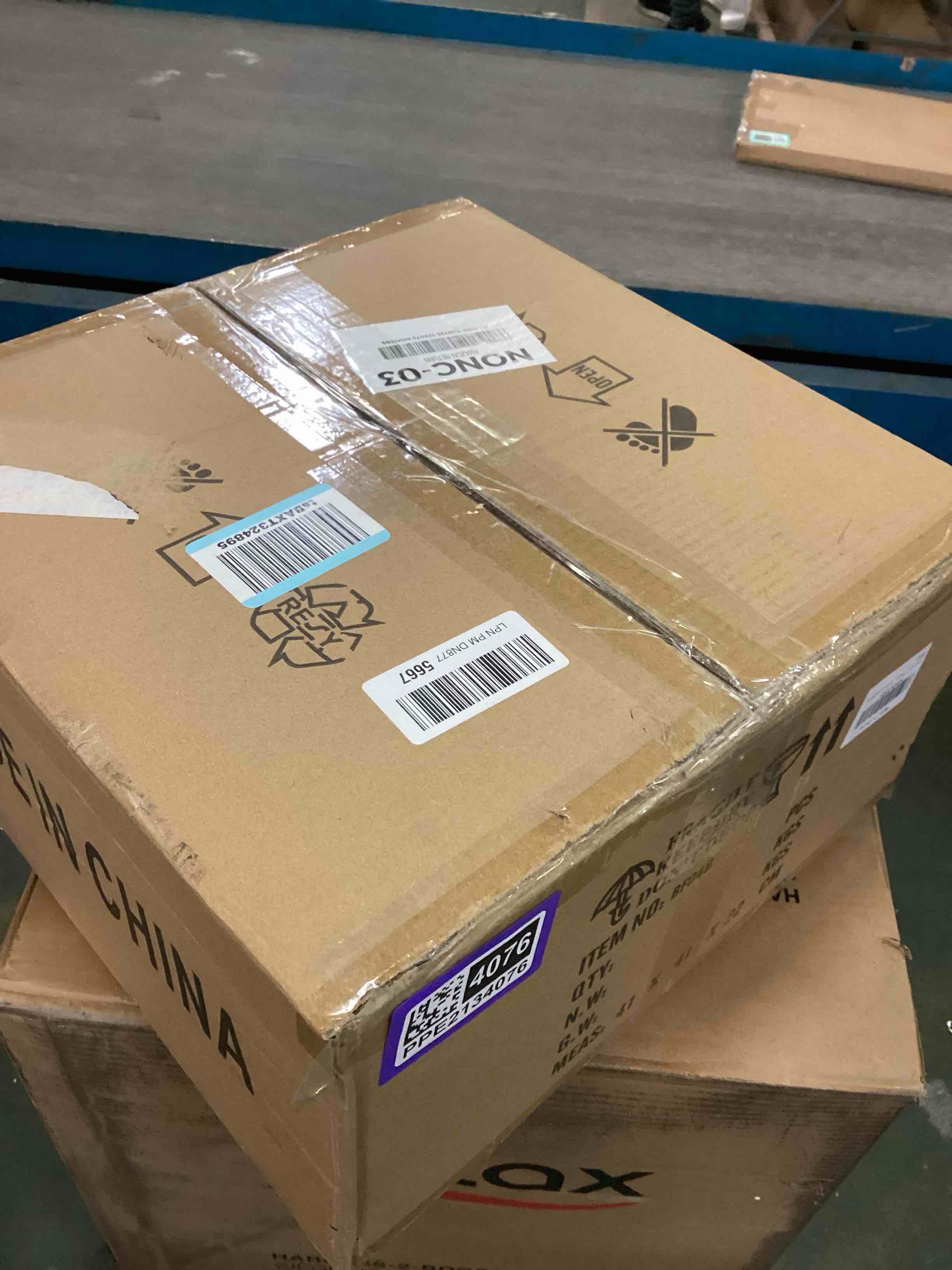 https://s3.amazonaws.com/lotting-images-prod/bidfta/PPE2134076_1741116051211.jpeg
