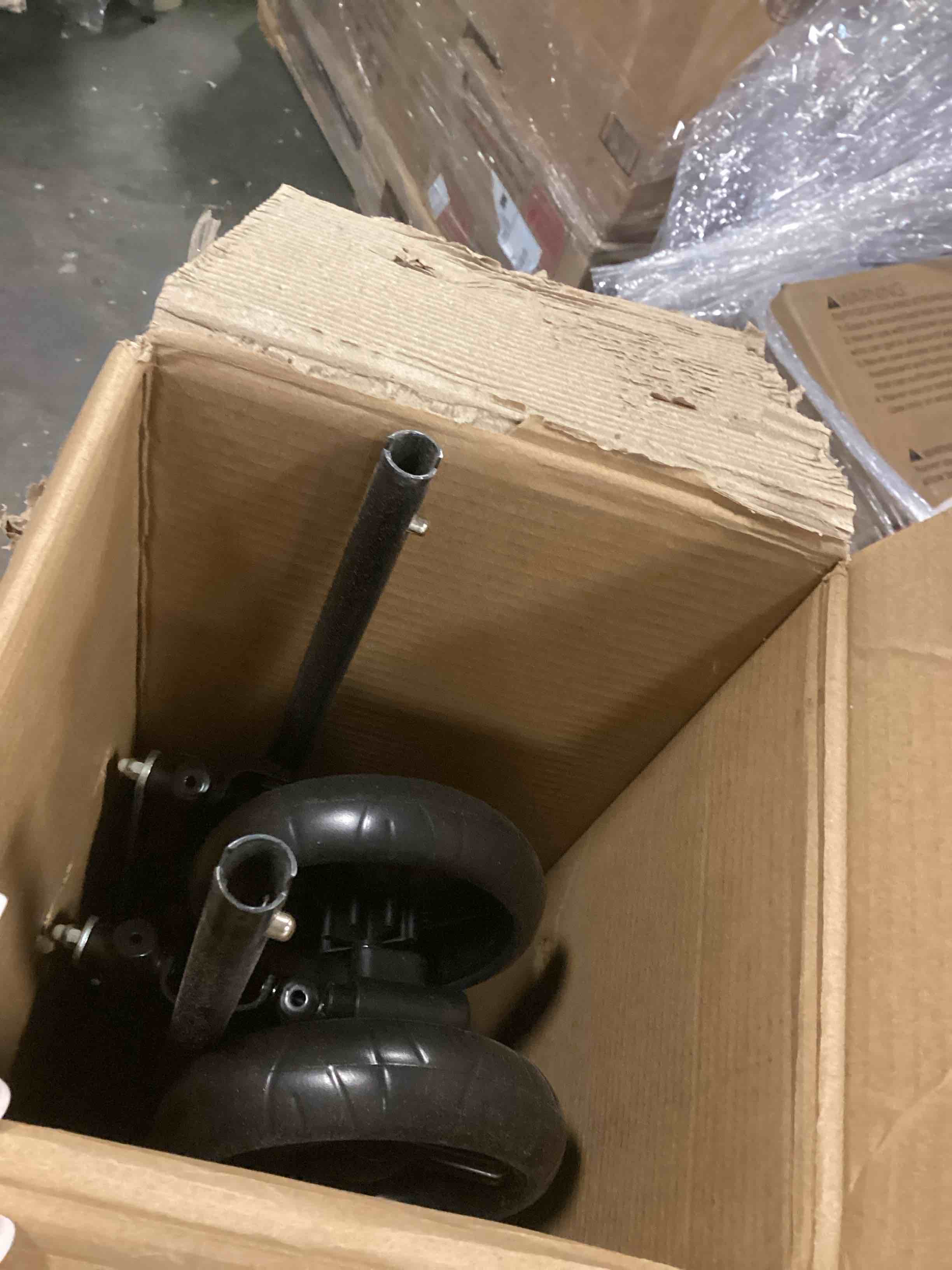 https://s3.amazonaws.com/lotting-images-prod/bidfta/PPE2134341_1741614949510.jpeg