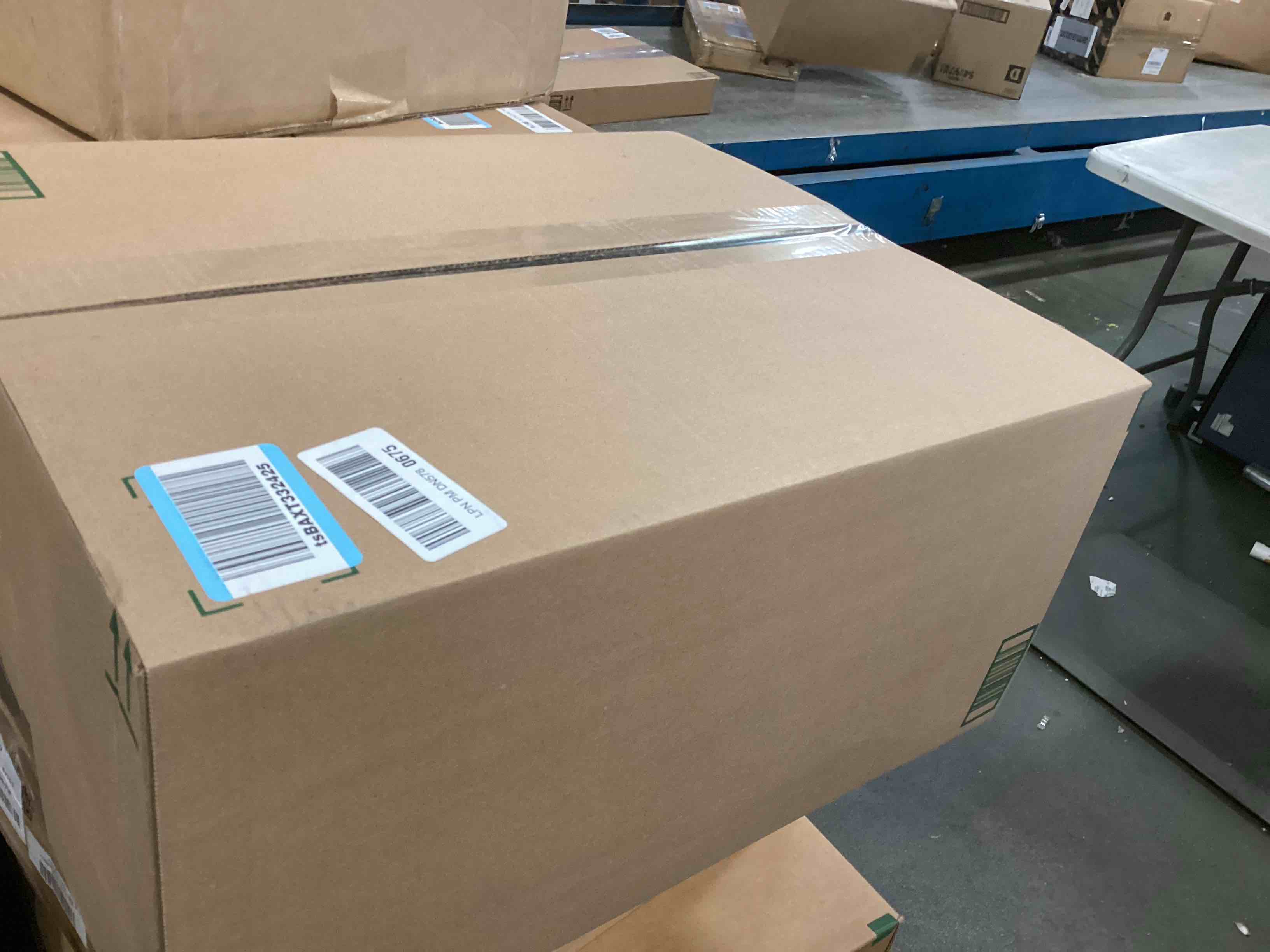https://s3.amazonaws.com/lotting-images-prod/bidfta/PPE2134424_1741699018176.jpeg