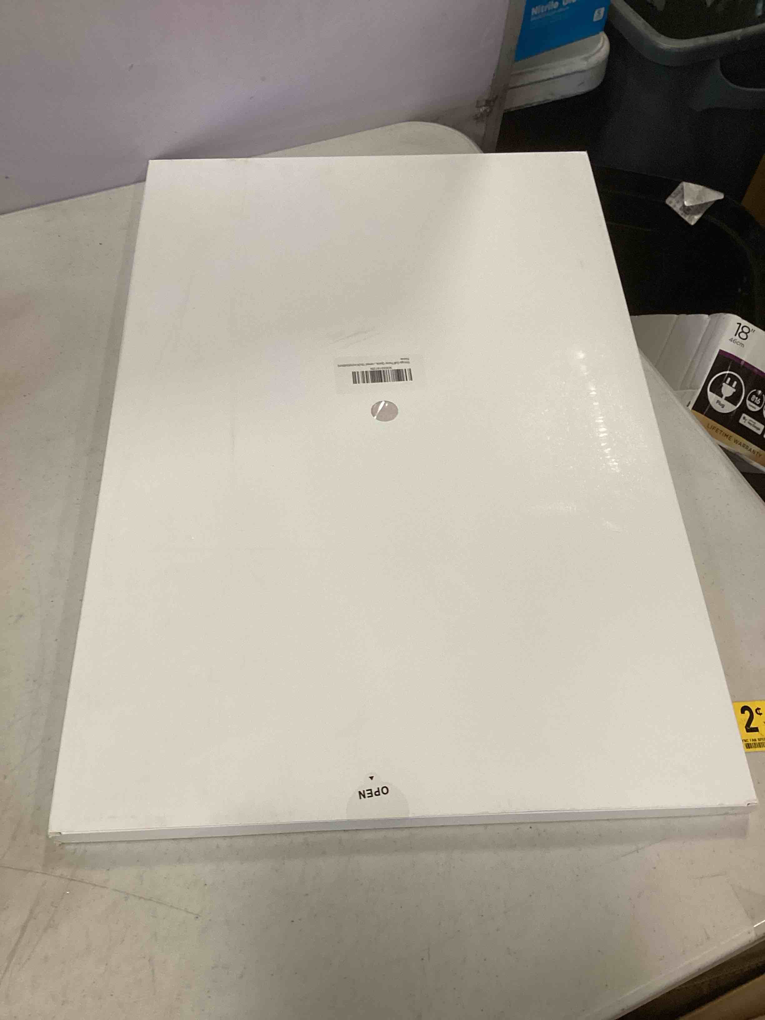 https://s3.amazonaws.com/lotting-images-prod/bidfta/PPE2135264_1742318418303.jpeg