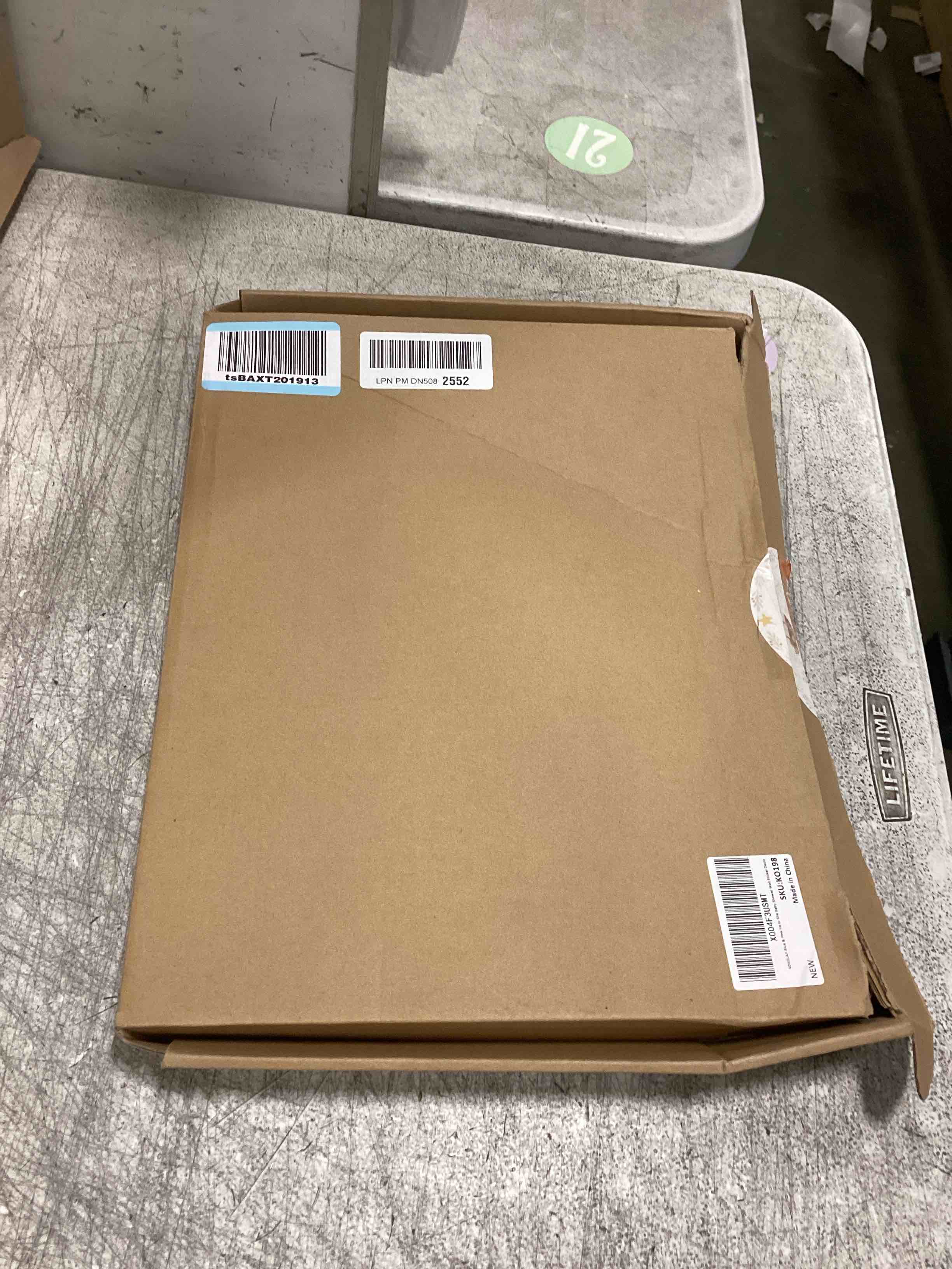 https://s3.amazonaws.com/lotting-images-prod/bidfta/PPE2135357_1742474682077.jpeg