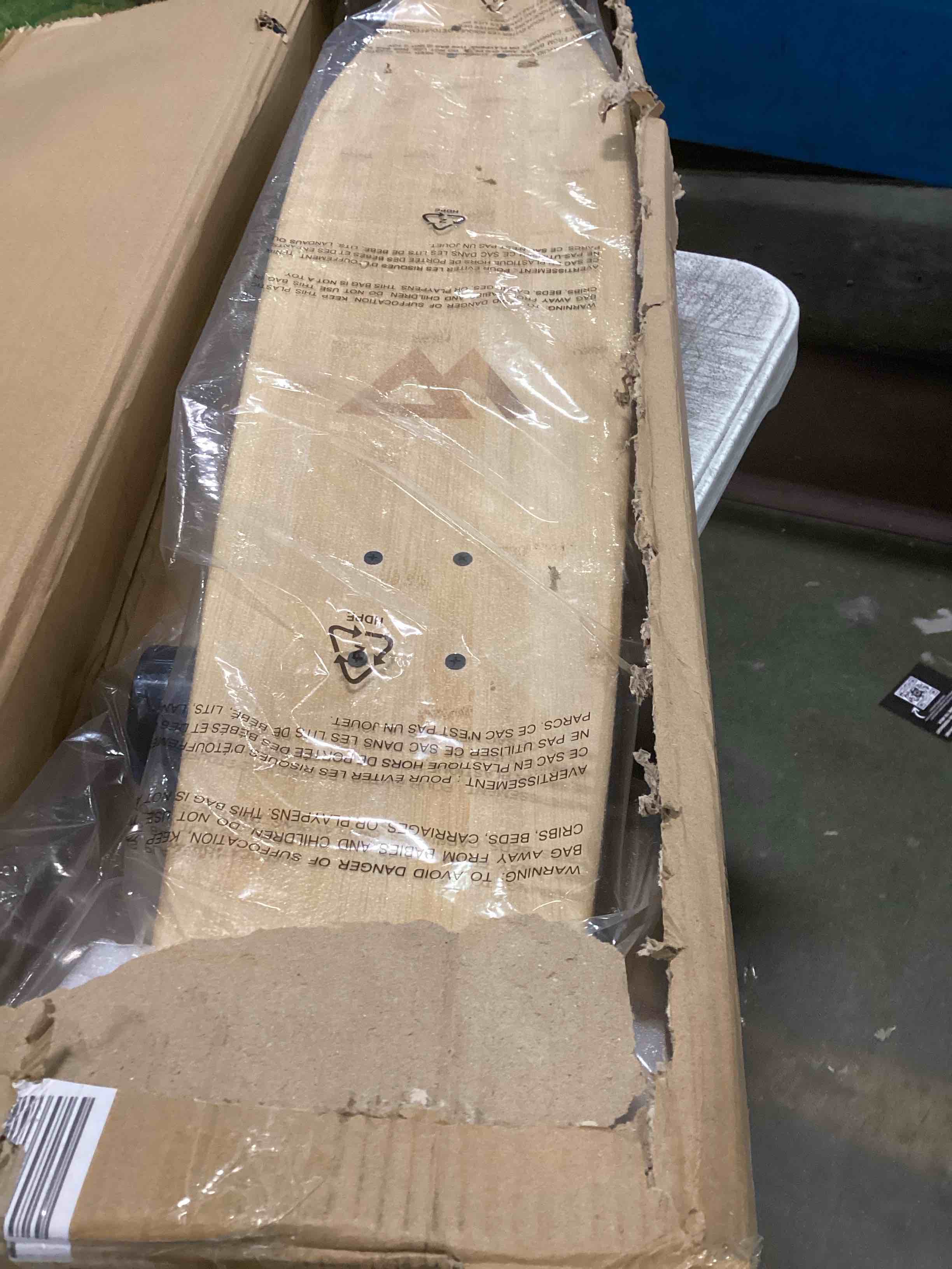 https://s3.amazonaws.com/lotting-images-prod/bidfta/PPE2135446_1742486924471.jpeg
