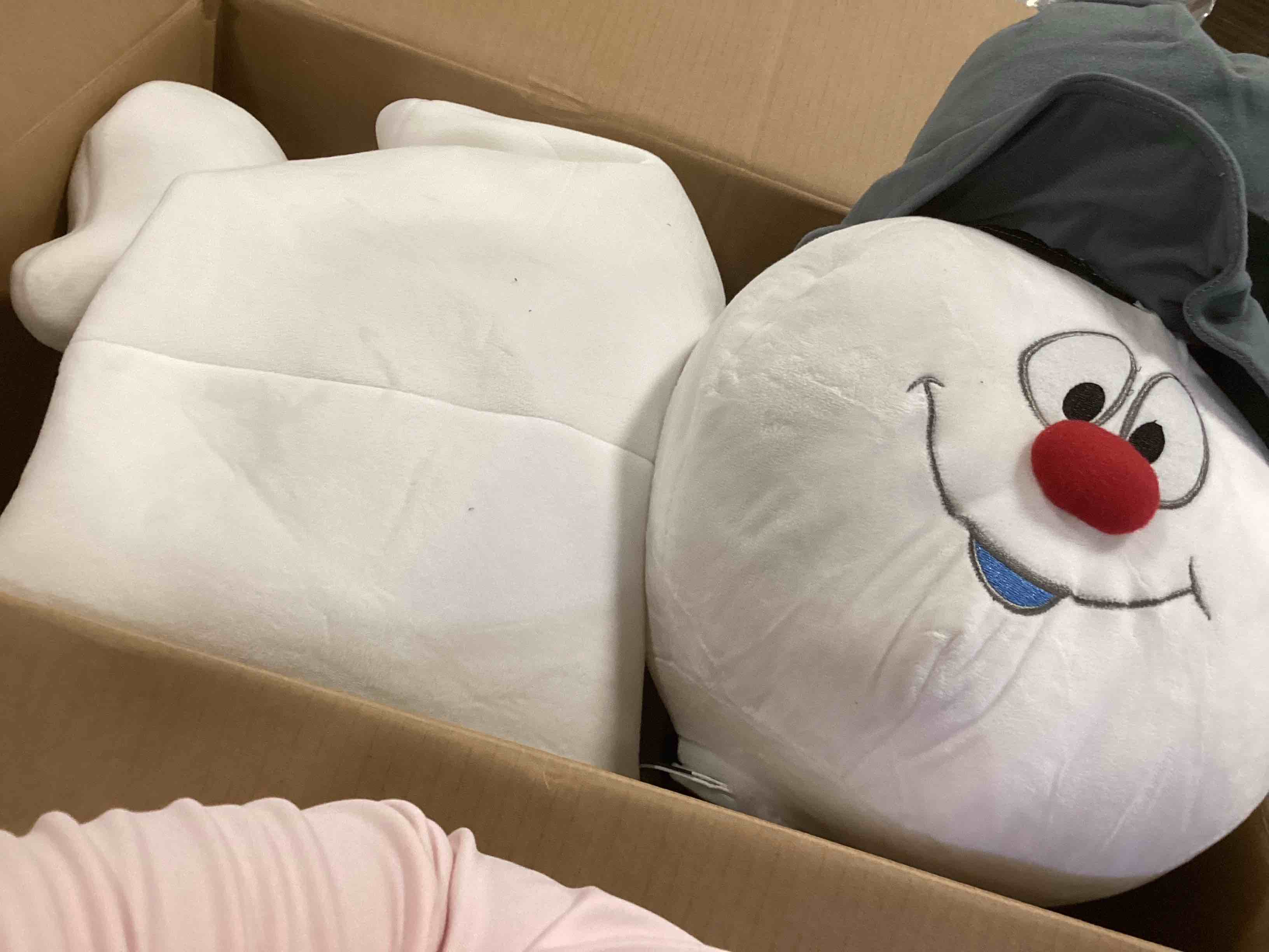https://s3.amazonaws.com/lotting-images-prod/bidfta/PPE2135472_1742496797205.jpeg