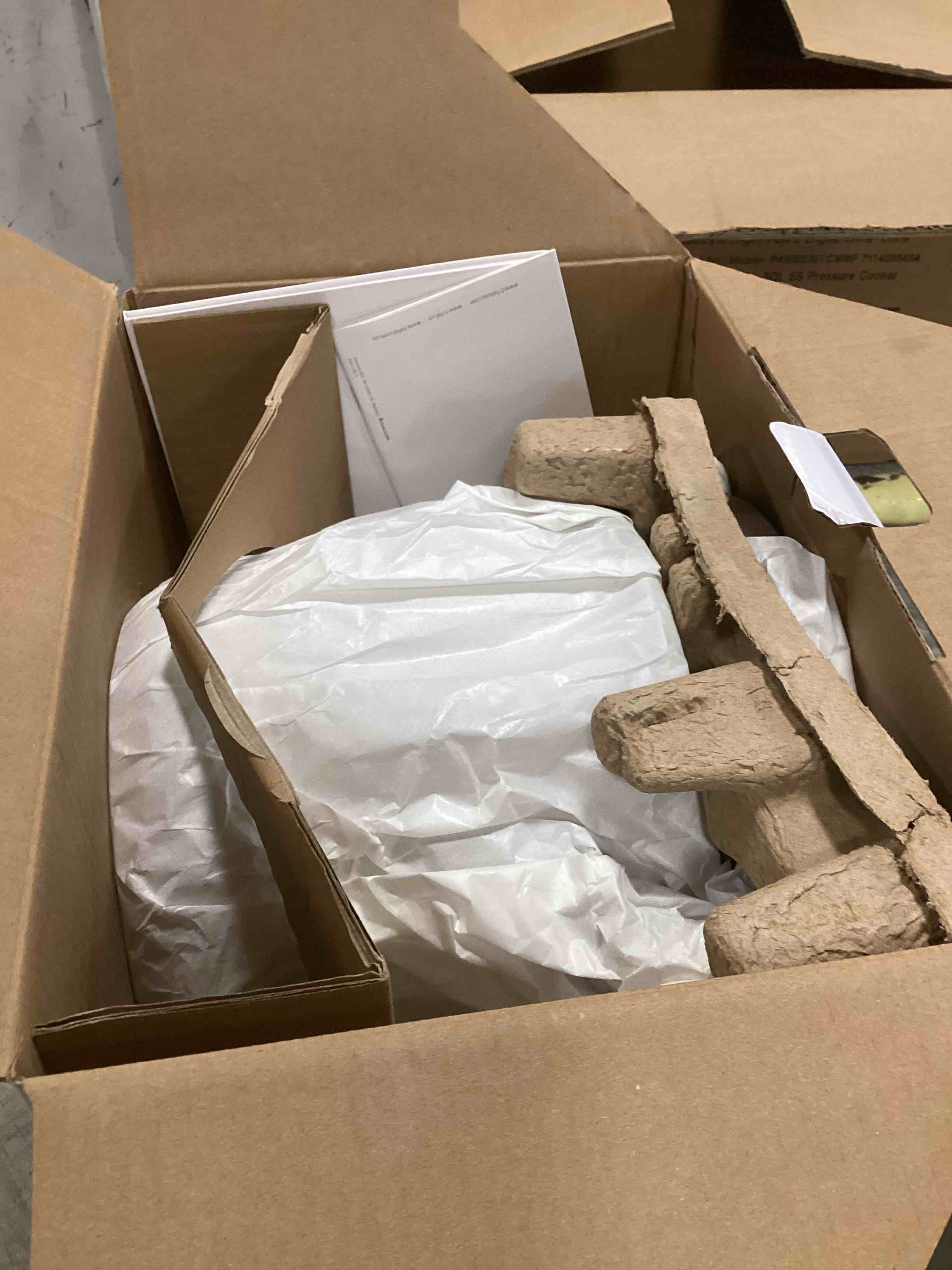 https://s3.amazonaws.com/lotting-images-prod/bidfta/PPE2135490_1742501714554.jpeg