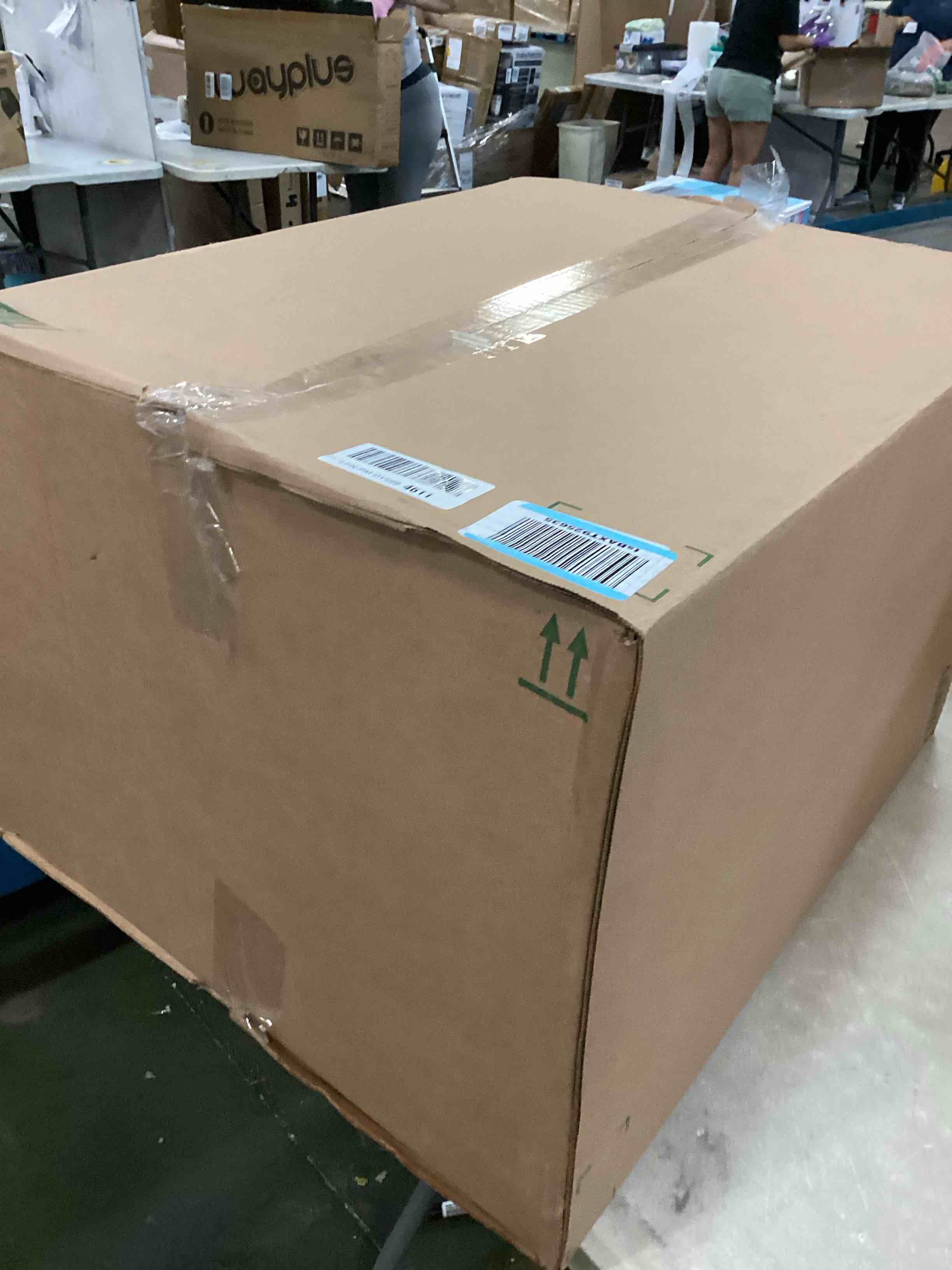https://s3.amazonaws.com/lotting-images-prod/bidfta/PPE2135554_1749306075031.jpeg
