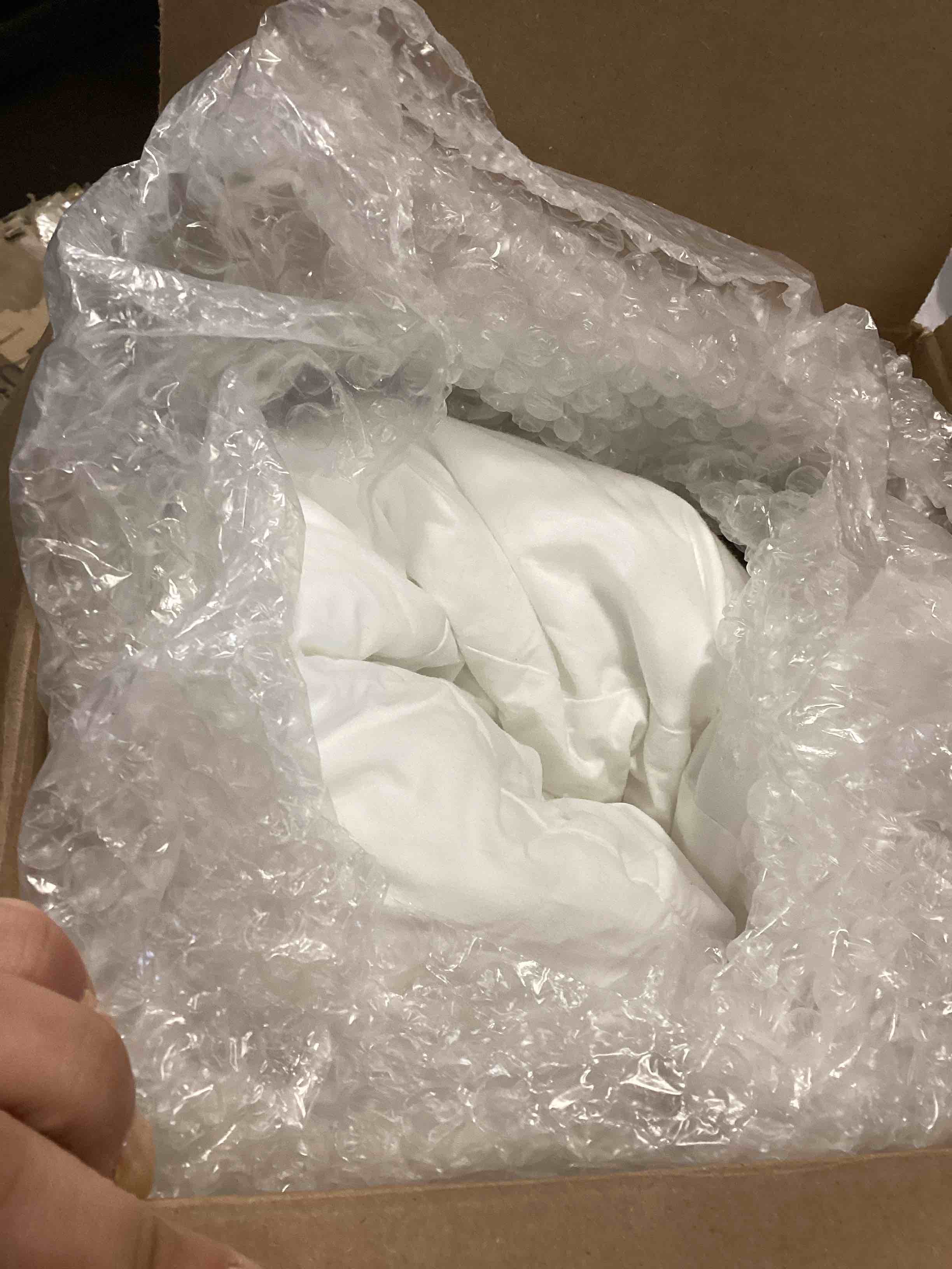 https://s3.amazonaws.com/lotting-images-prod/bidfta/PPE2135683_1742577842364.jpeg
