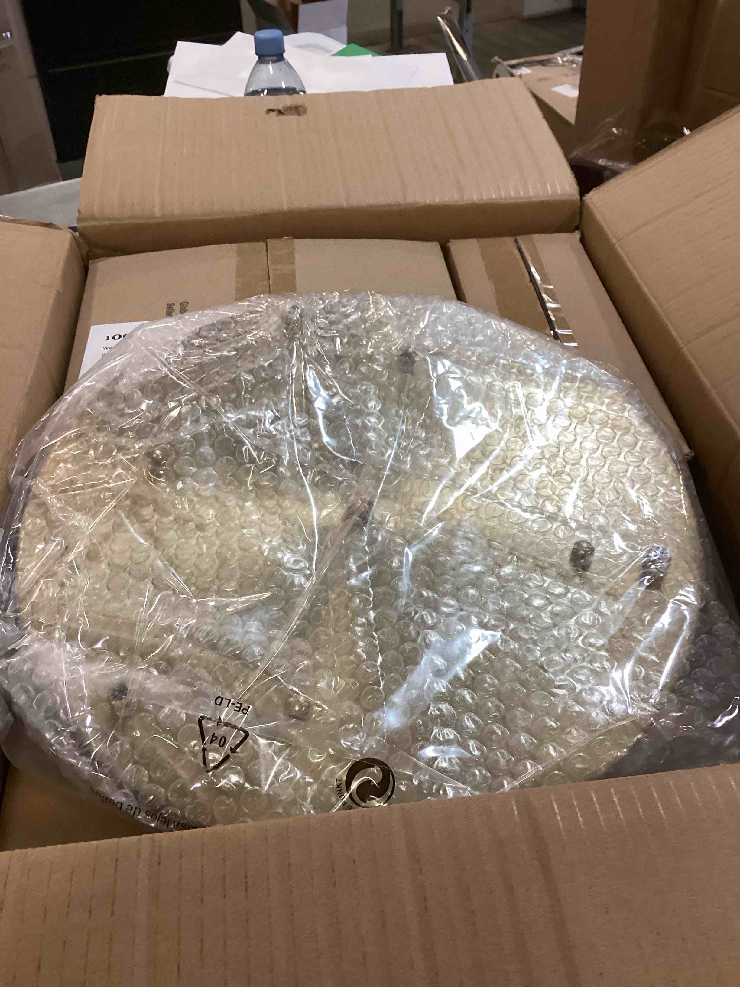 https://s3.amazonaws.com/lotting-images-prod/bidfta/PPE2135791_1742823837100.jpeg