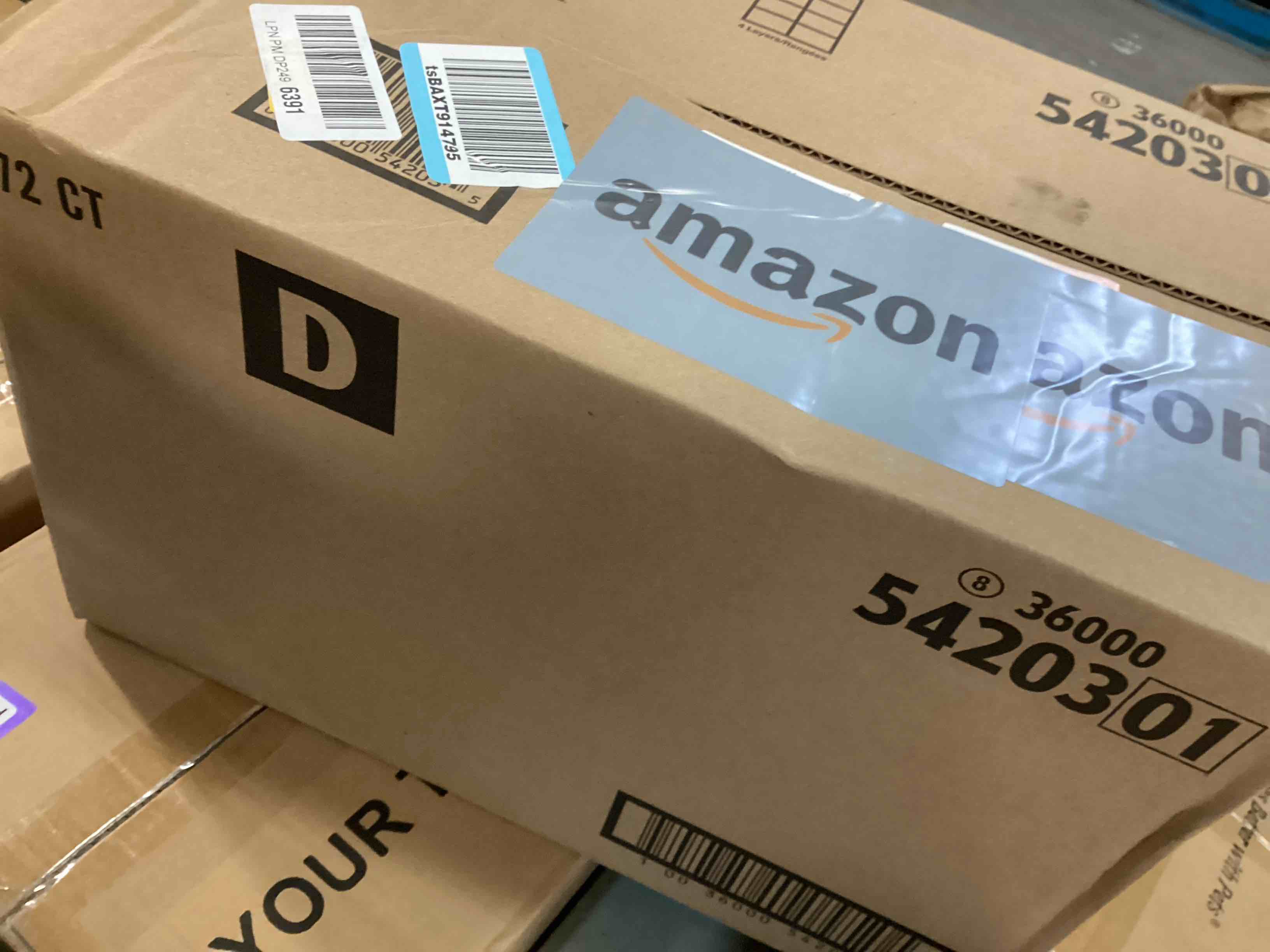 https://s3.amazonaws.com/lotting-images-prod/bidfta/PPE2136269_1742995448808.jpeg